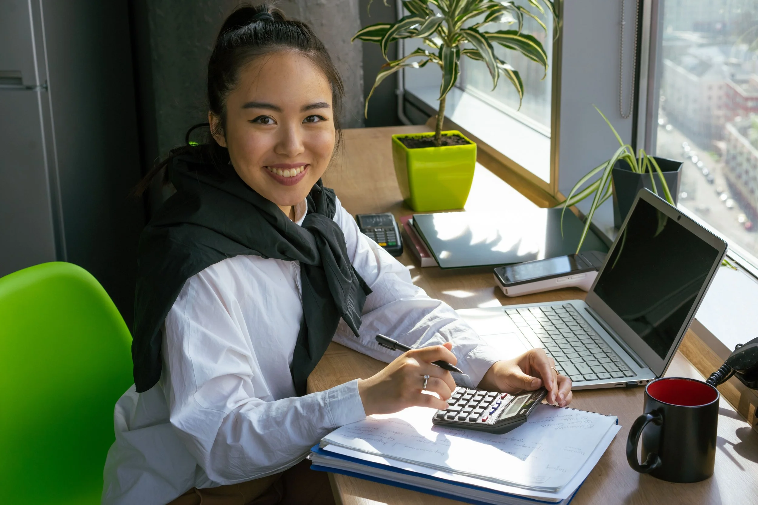 How to Ensure Accurate Payroll Calculations for Tipped and Hourly Employees