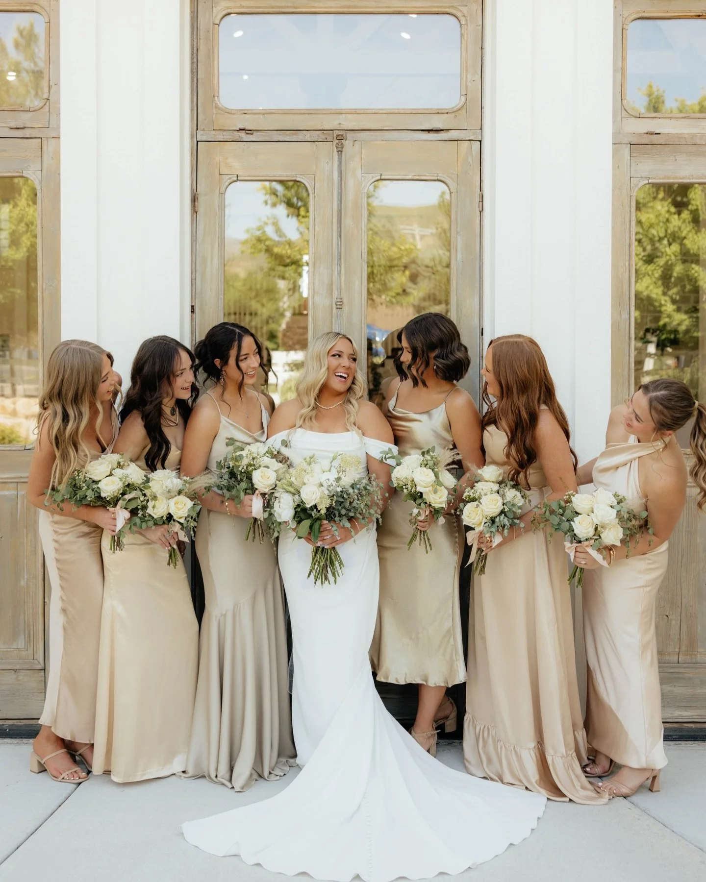 The bridals party🥂🤍