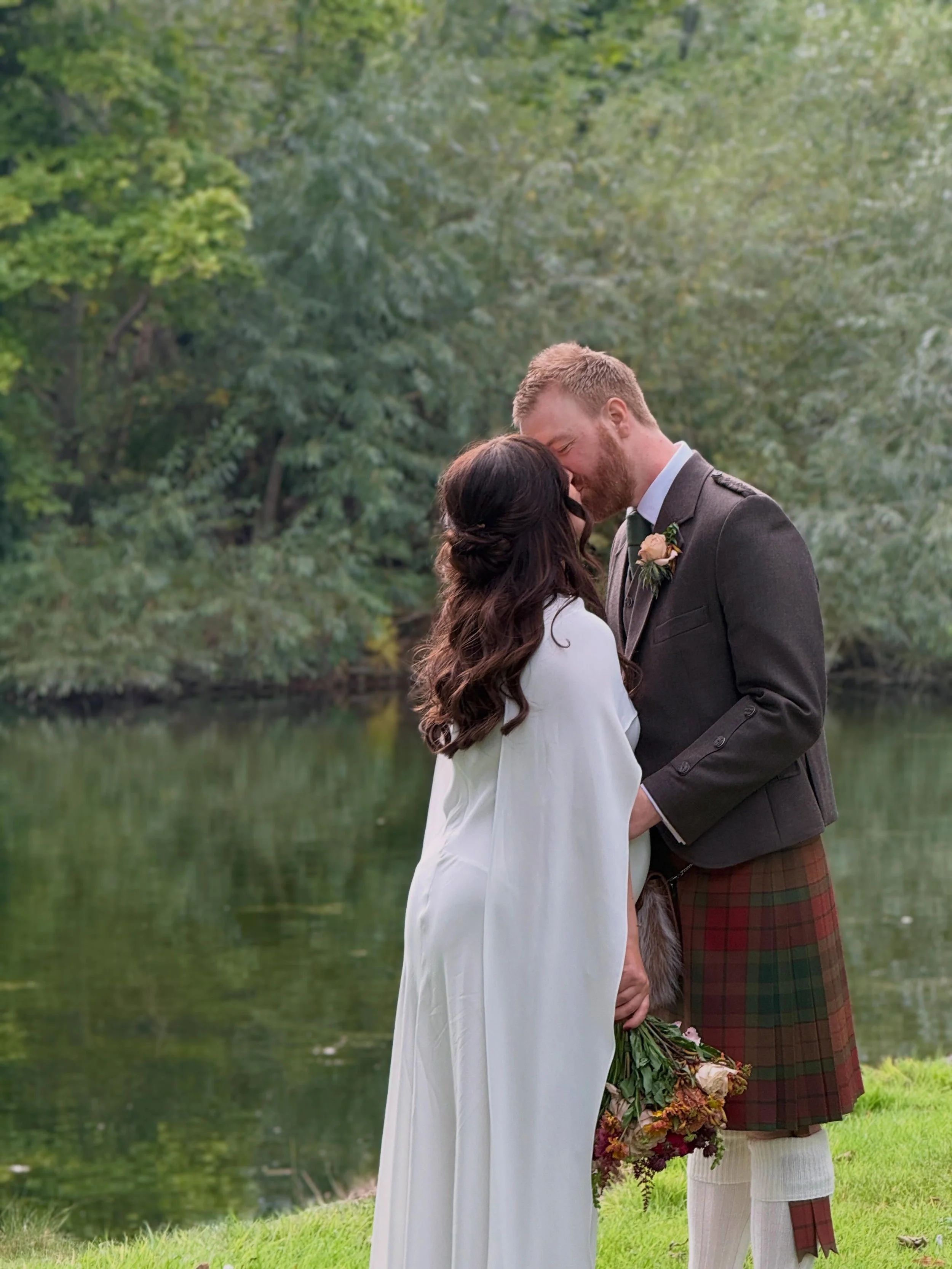Moments of magic from a special day ✨

Hair @claireadamsonbridal 
Makeup @annabelbainbridal 
Flowers @savethedatecollective 
Venue @broxmouthcourtyard 
Photographer @catchingthemoments 
Videography @pindropweddingfilms 
Content @_thatmagicmoment 
Cel