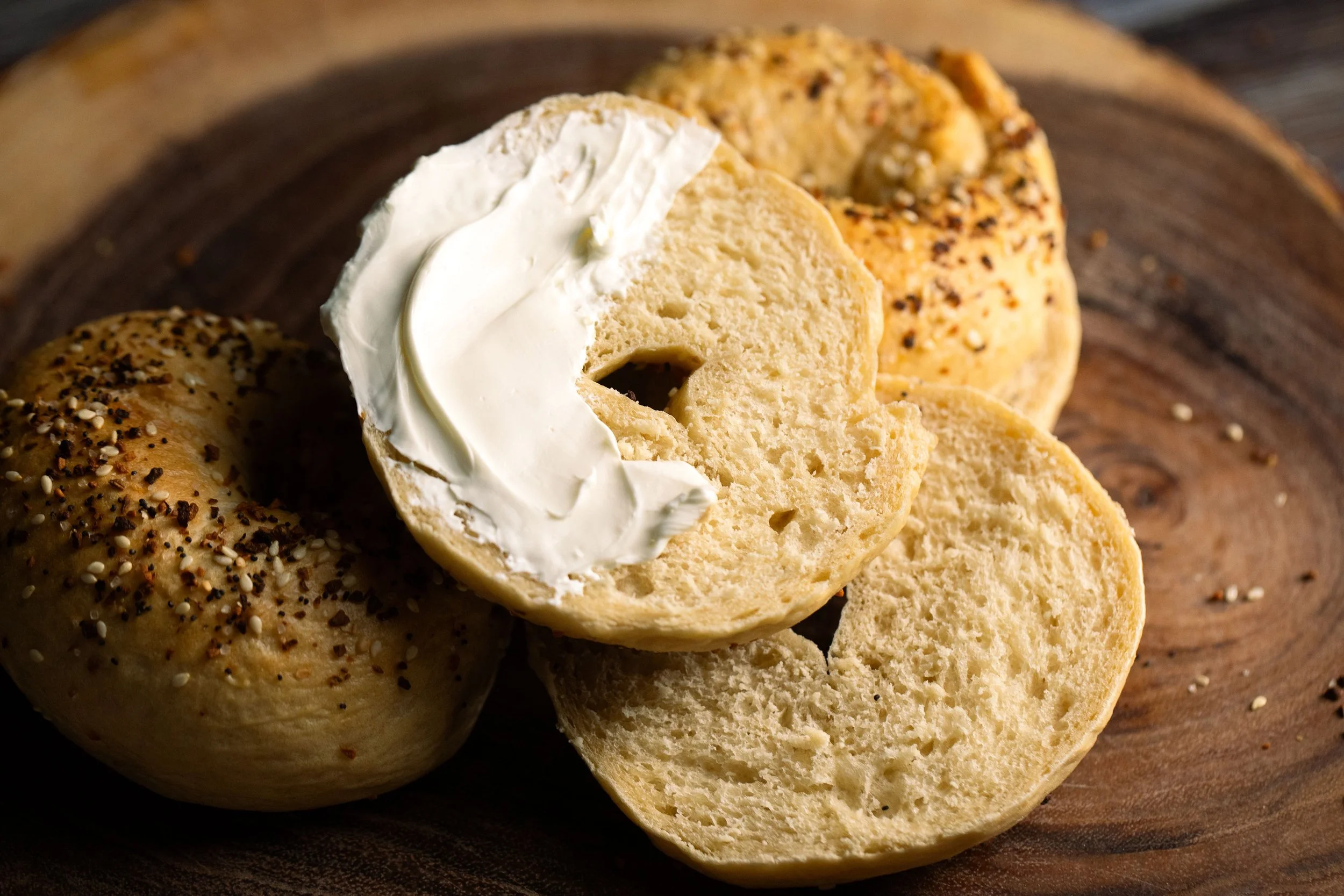 bagel-scmear.jpg