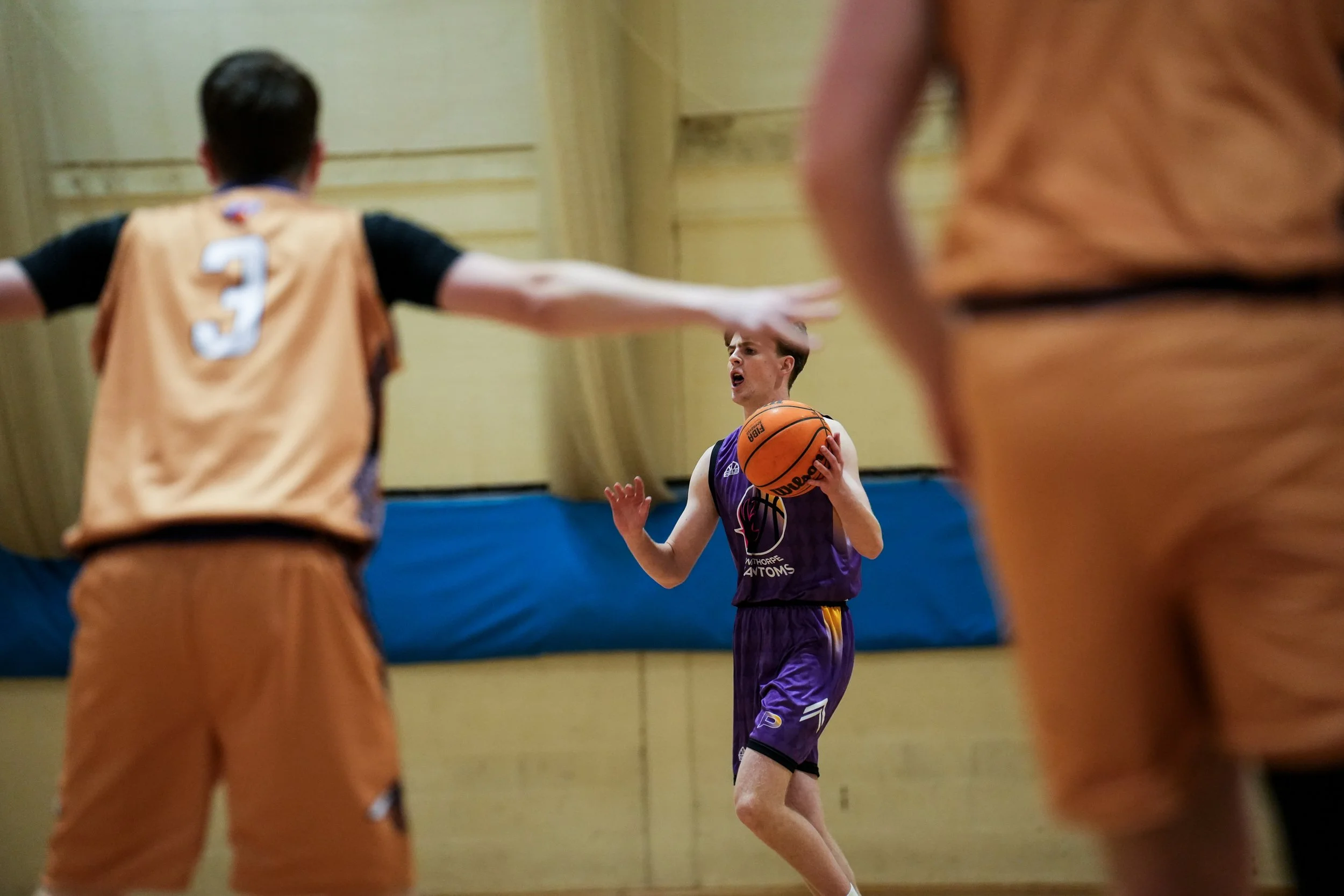 Phantoms make winning start in 2025