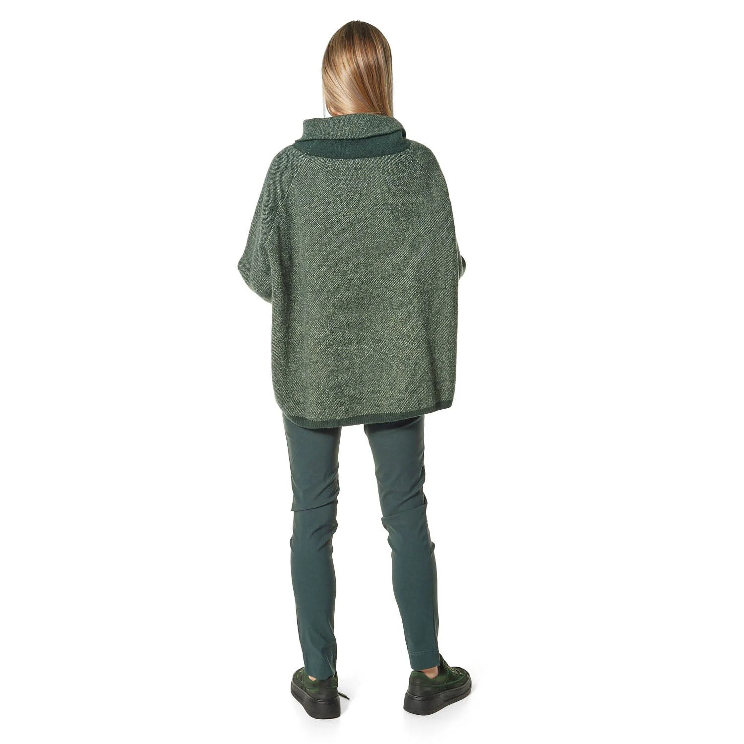 BL_Pullover_2263270702_02.jpg