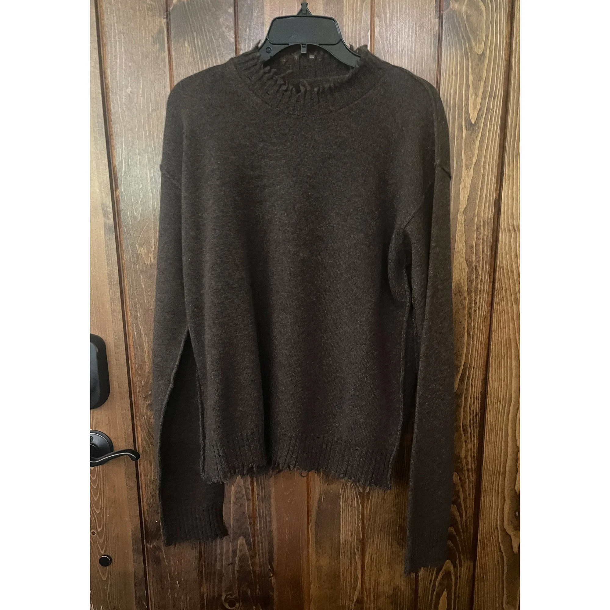 UmaWang_Brown-RNSweater_IMG_0004.jpg