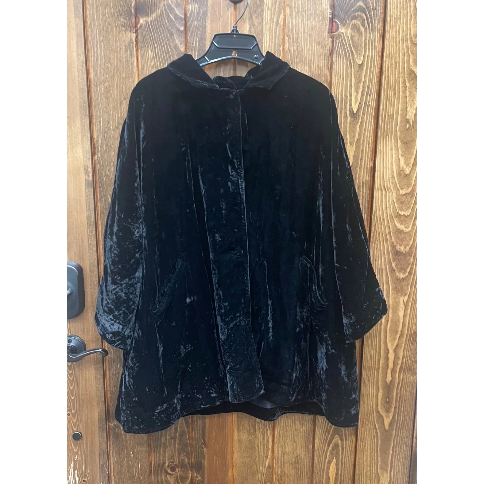 AODRESS_VelvetJacket.jpg