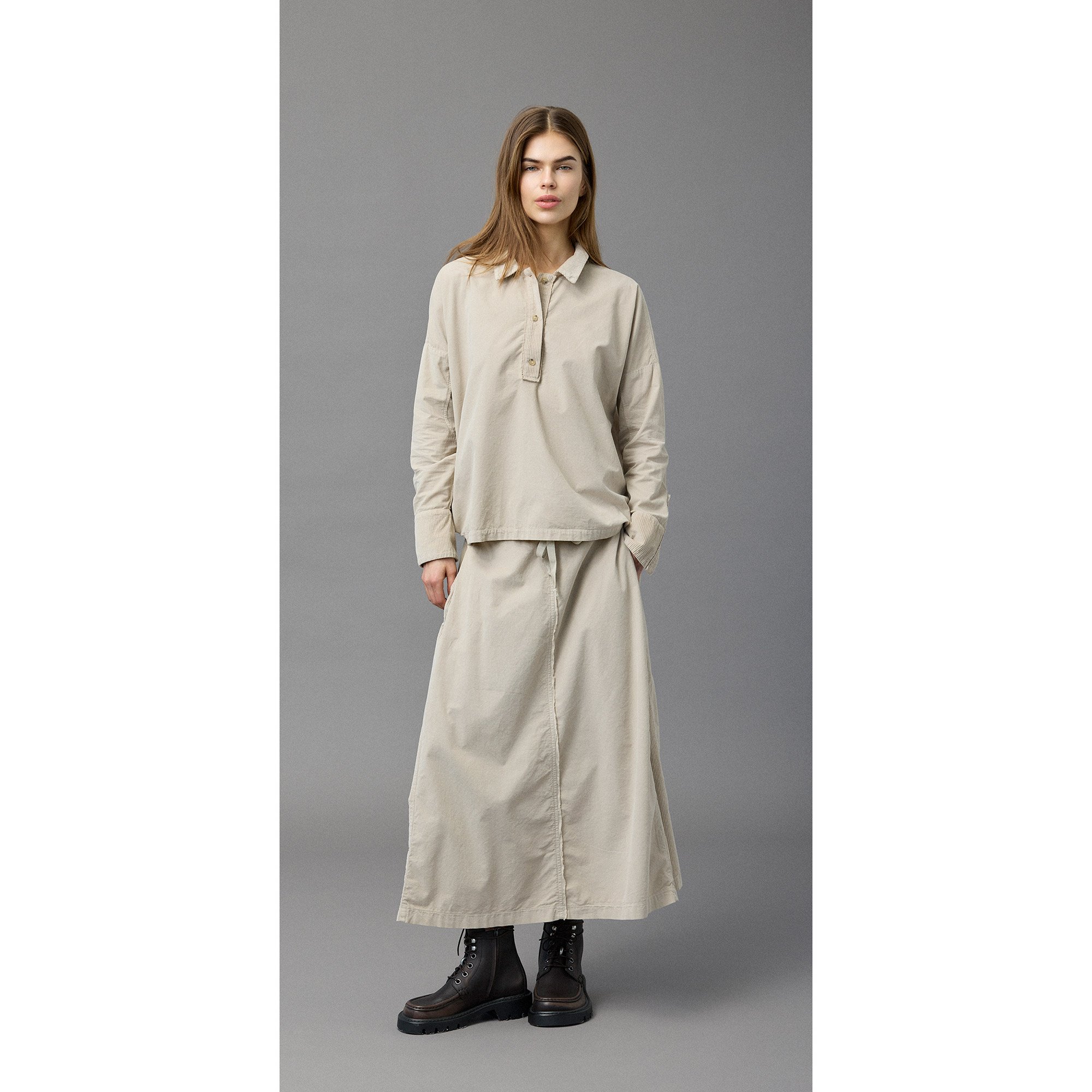 22.SoftCorduroySidePleatedSkirt-01.jpg