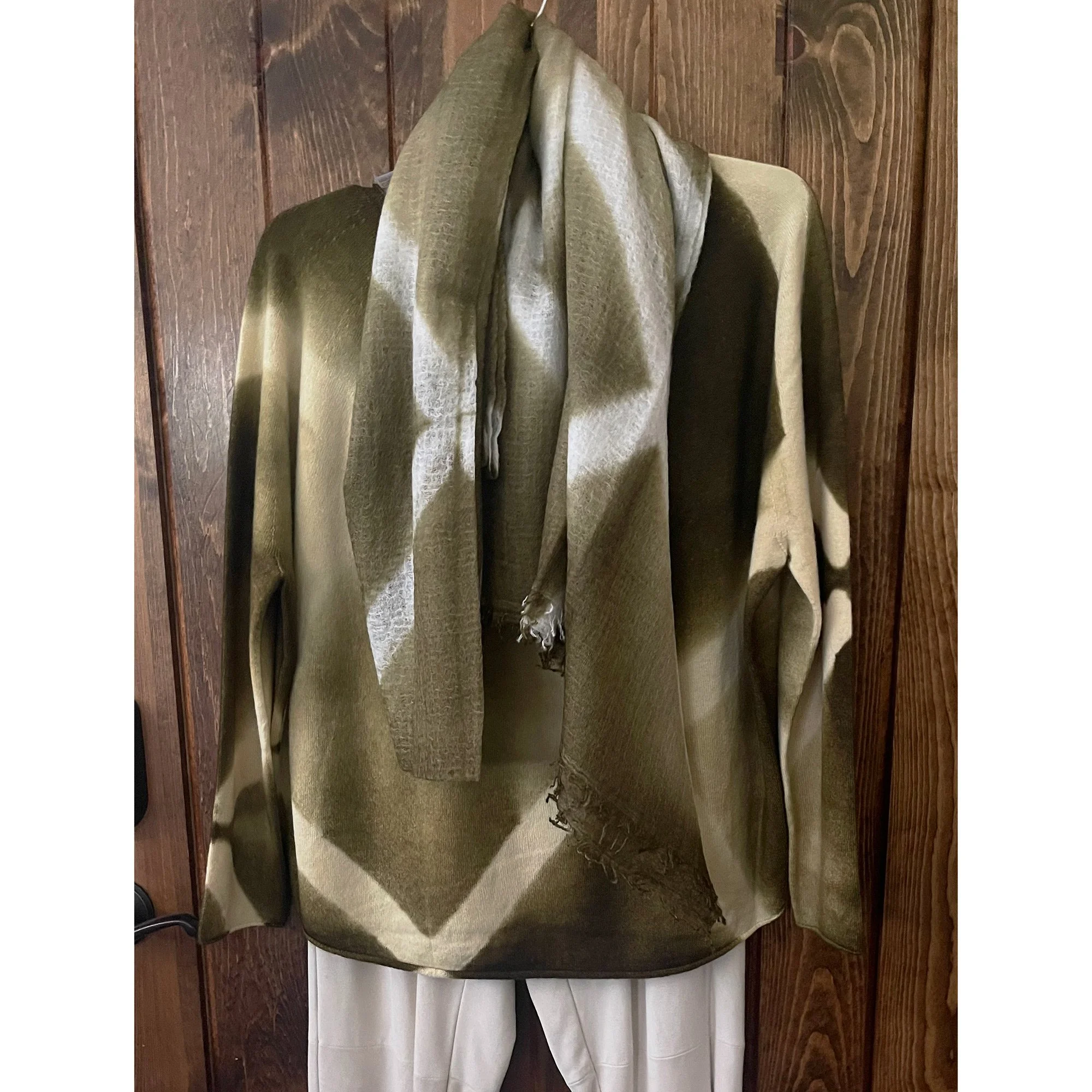 Hand Woven Feather Weight Cashmere Shawl in Olive/White