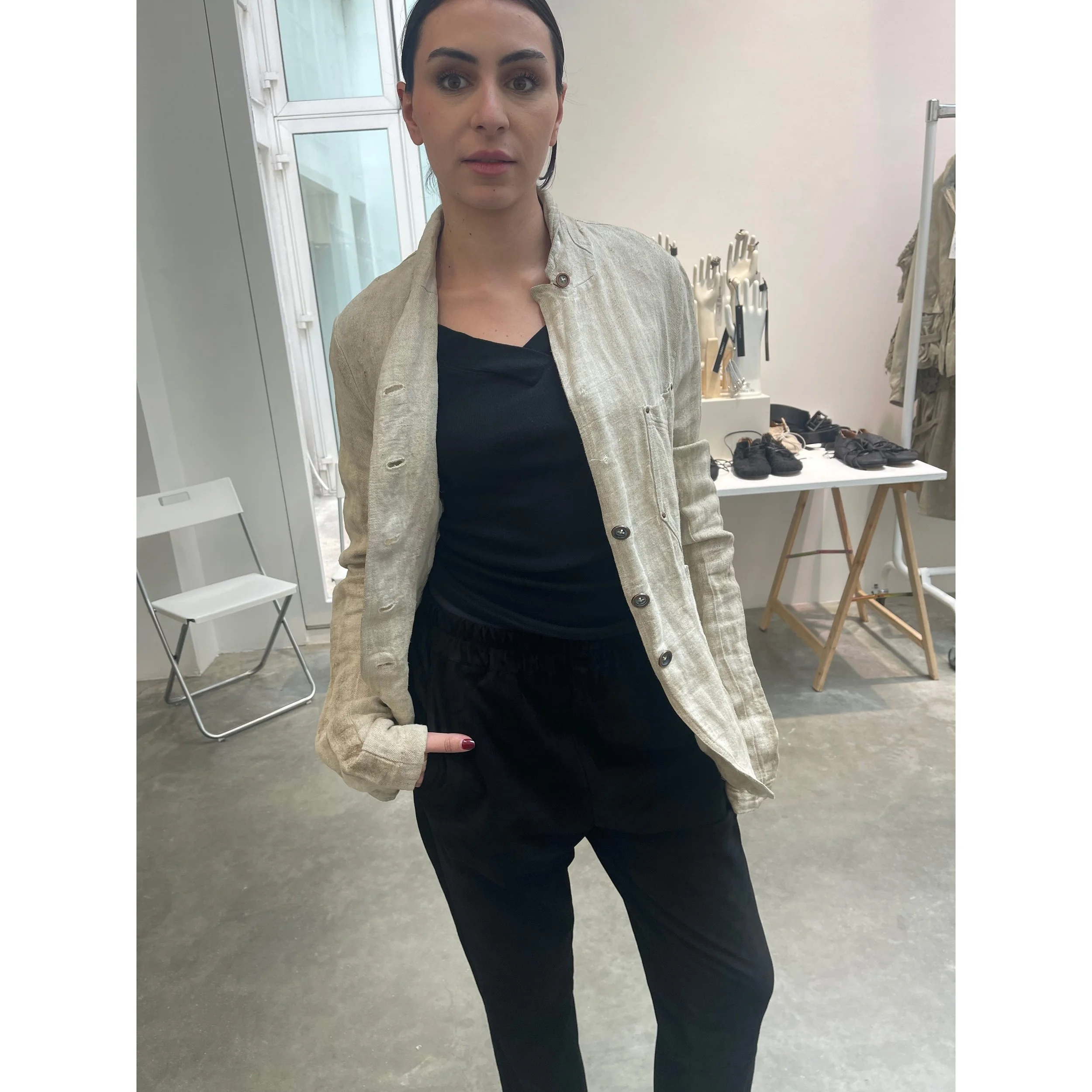 DIP_Linen_Jacket_Rundholz_SS26_03.jpg