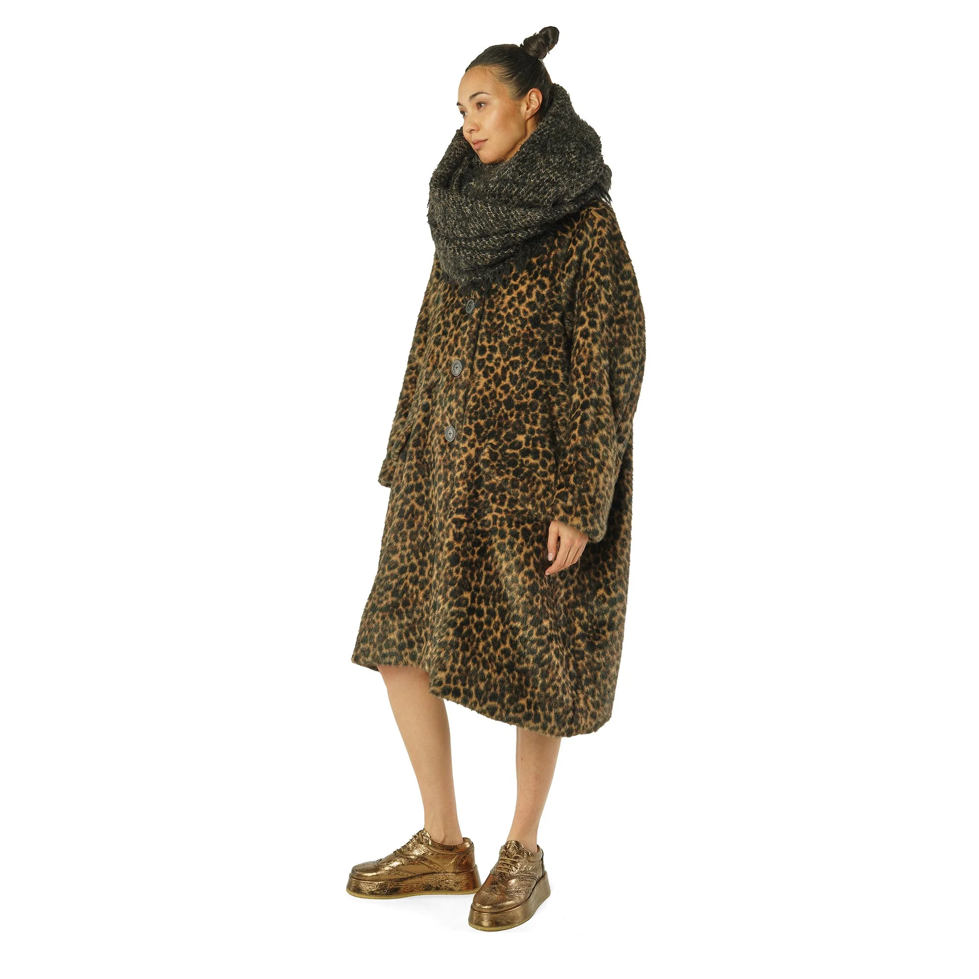 Coat_FauxFur_04.jpg