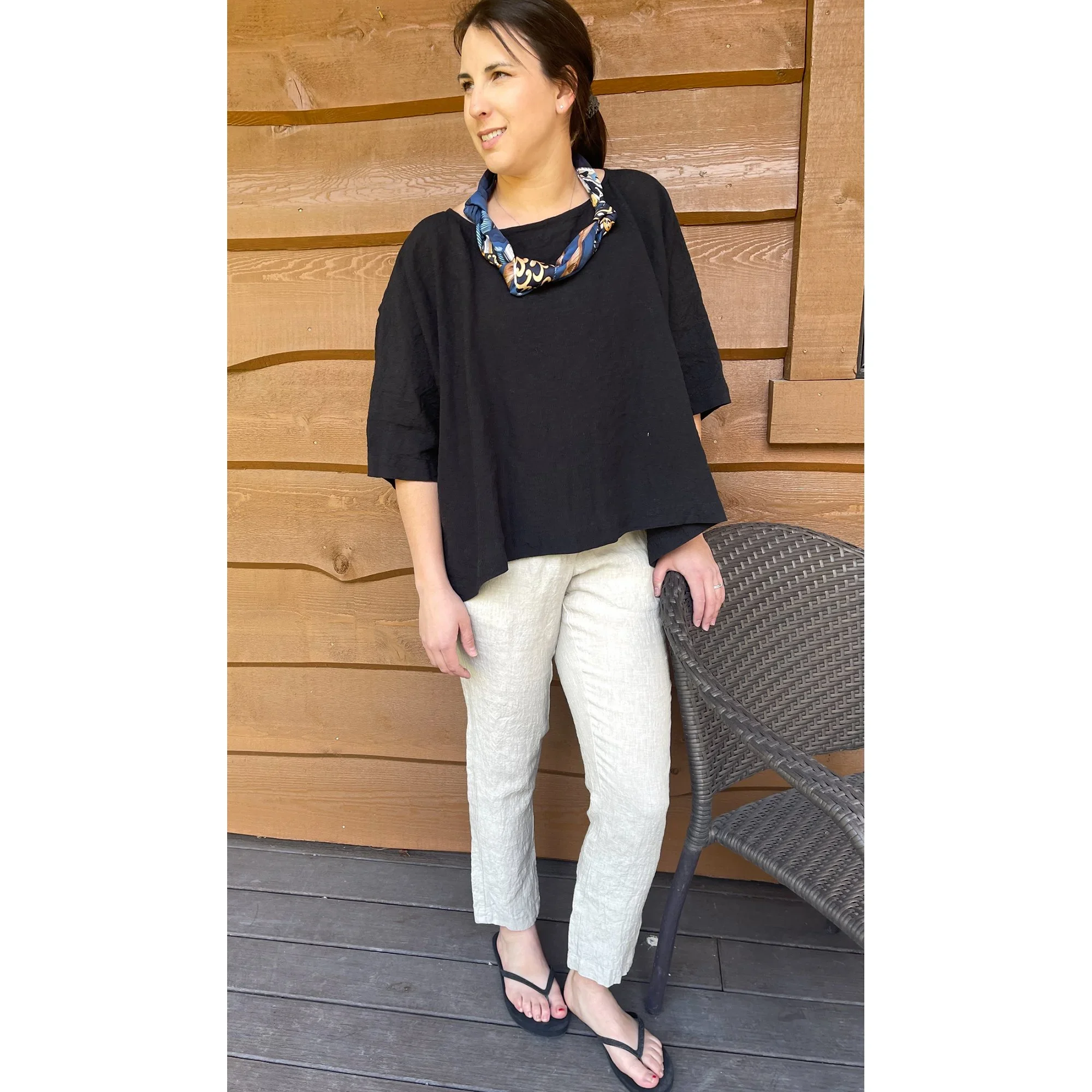 Loose Fit Linen Blouse (Black)