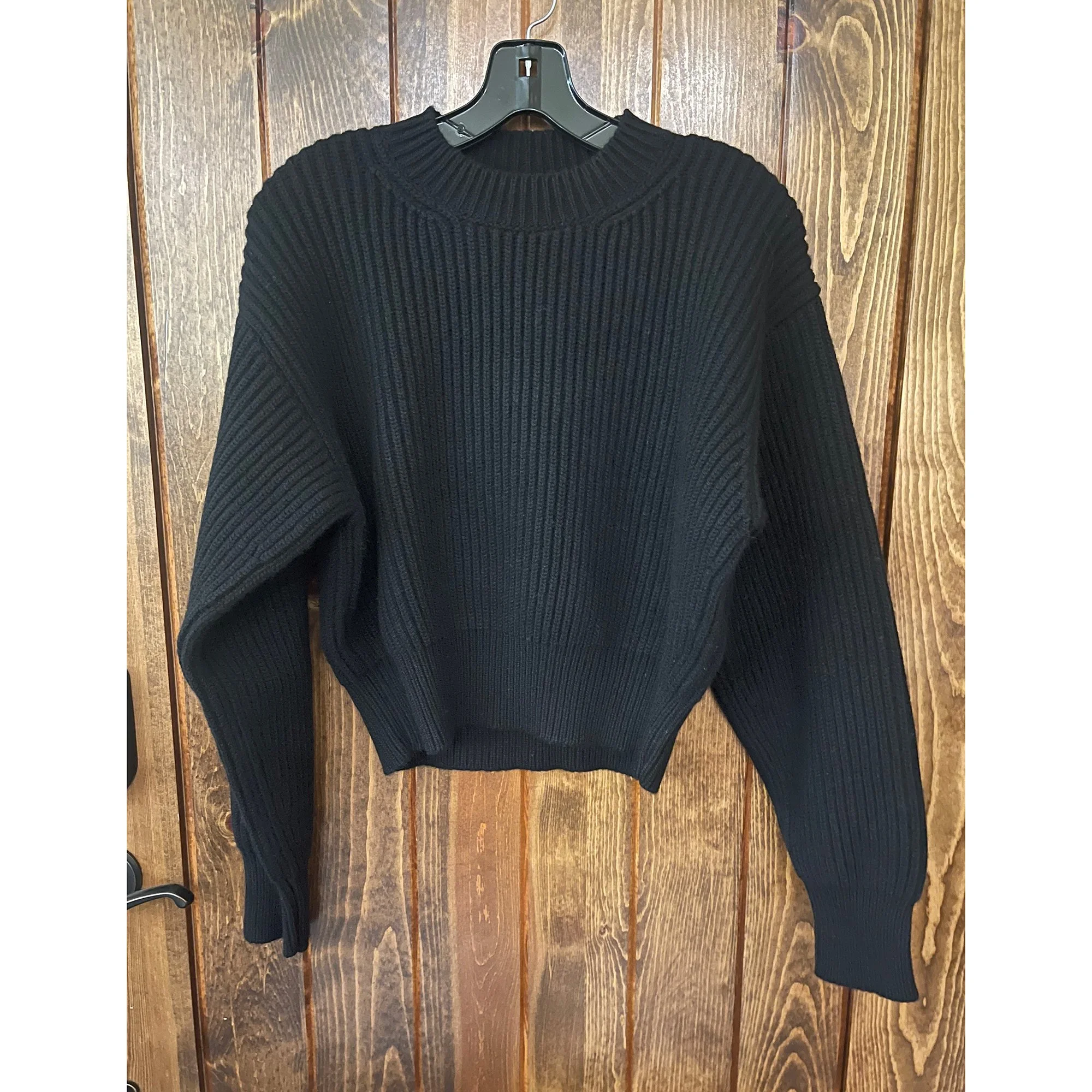 UmaWang_KnitCropTop_black.jpg