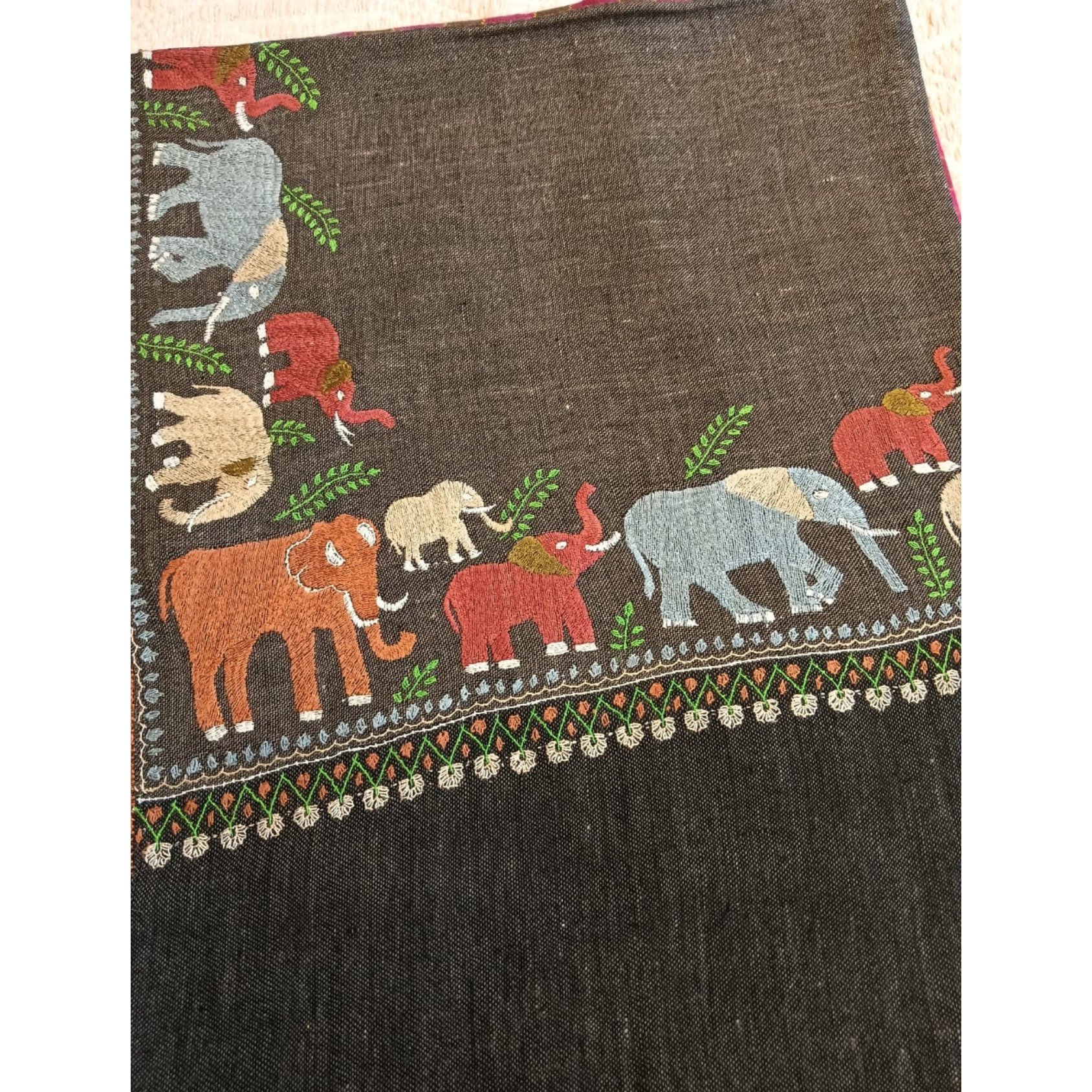 Yaser_ChocBrown_Elephants_IMG_9924.jpg