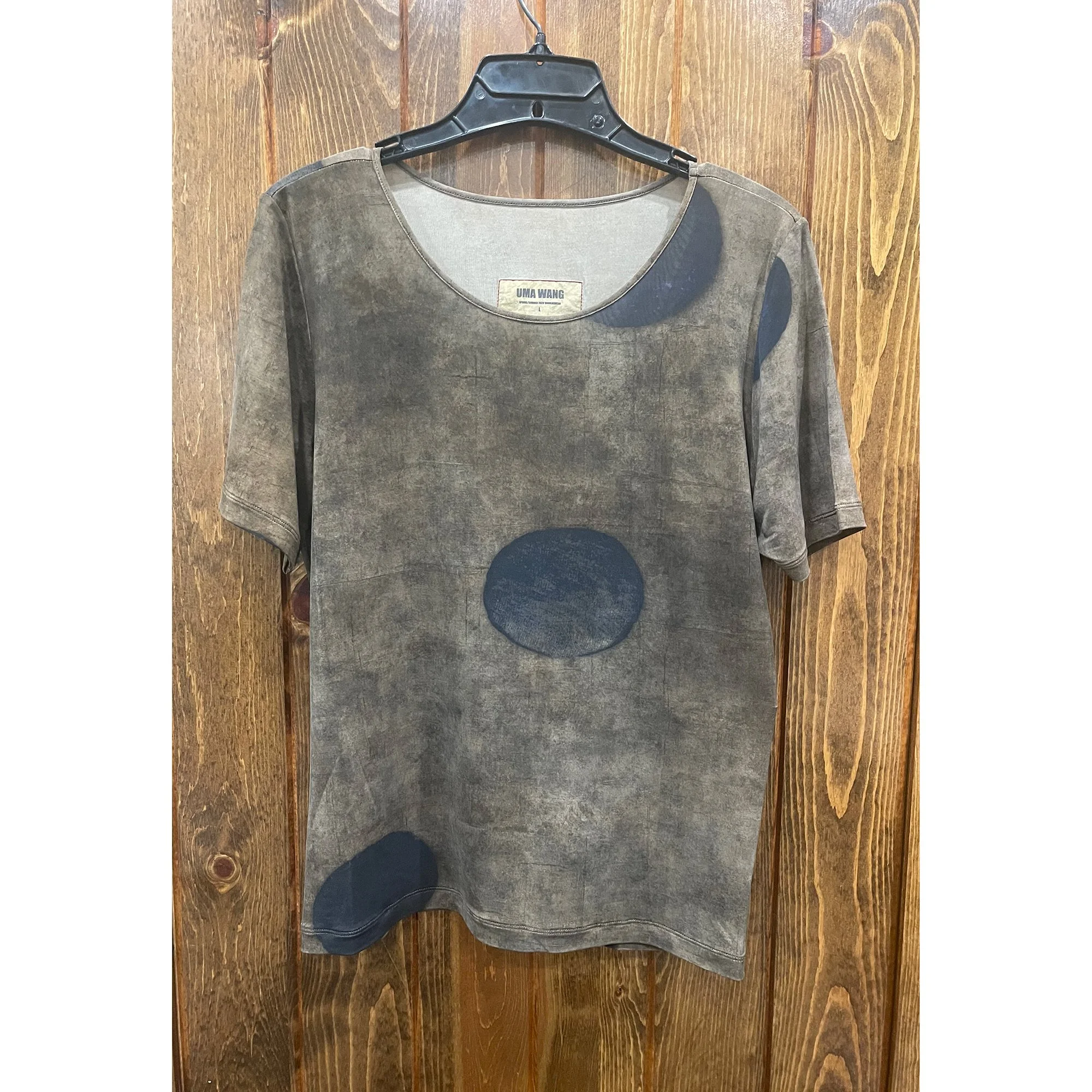 UmaWang_TShirt_BlueDot_7075.jpg