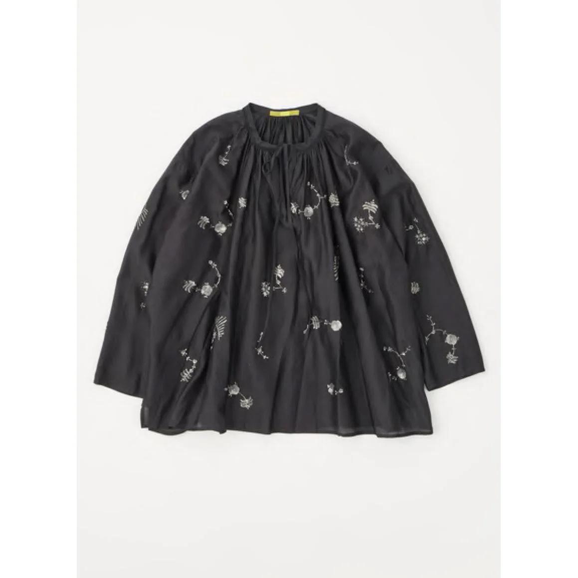 AODRESS_FW26_29_RoyalNeckDoriTunic.jpg
