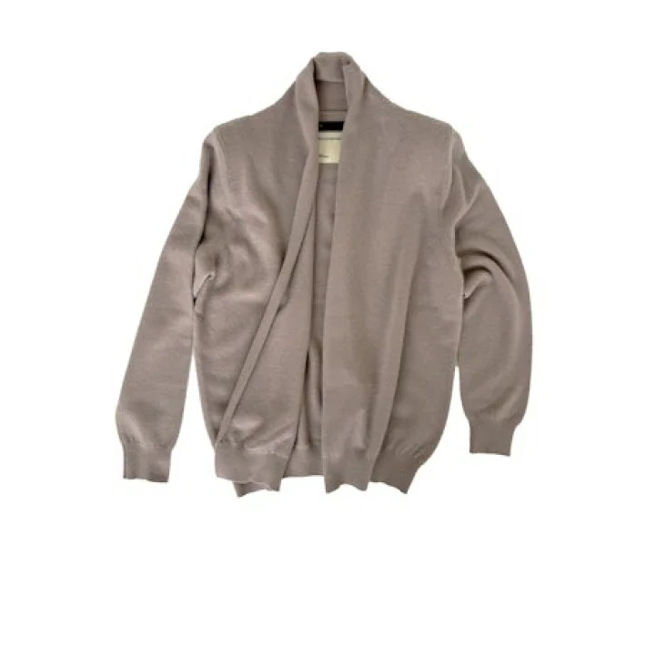 FRENCKENBERGER_FW26_HamzaCardiganWShoulders.jpg