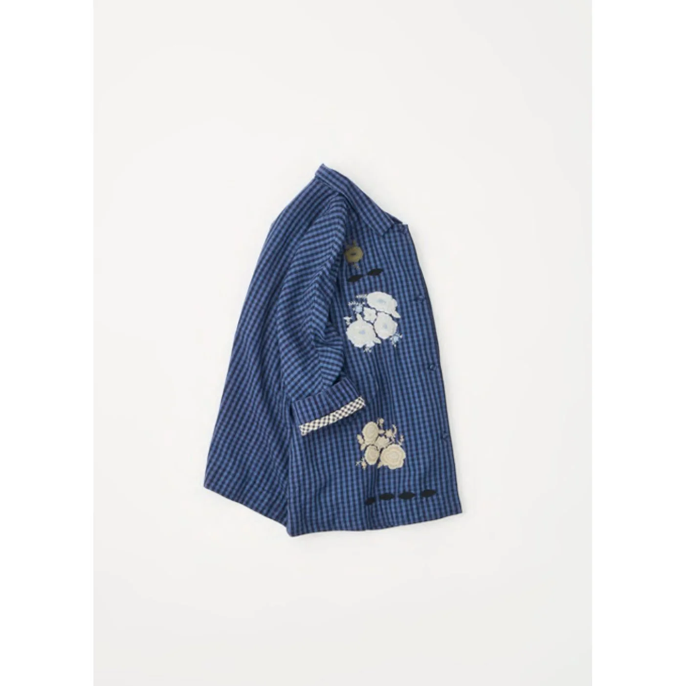 AODRESS_FW26_21_PhilsLargeFlowersLooseCoat2.jpg