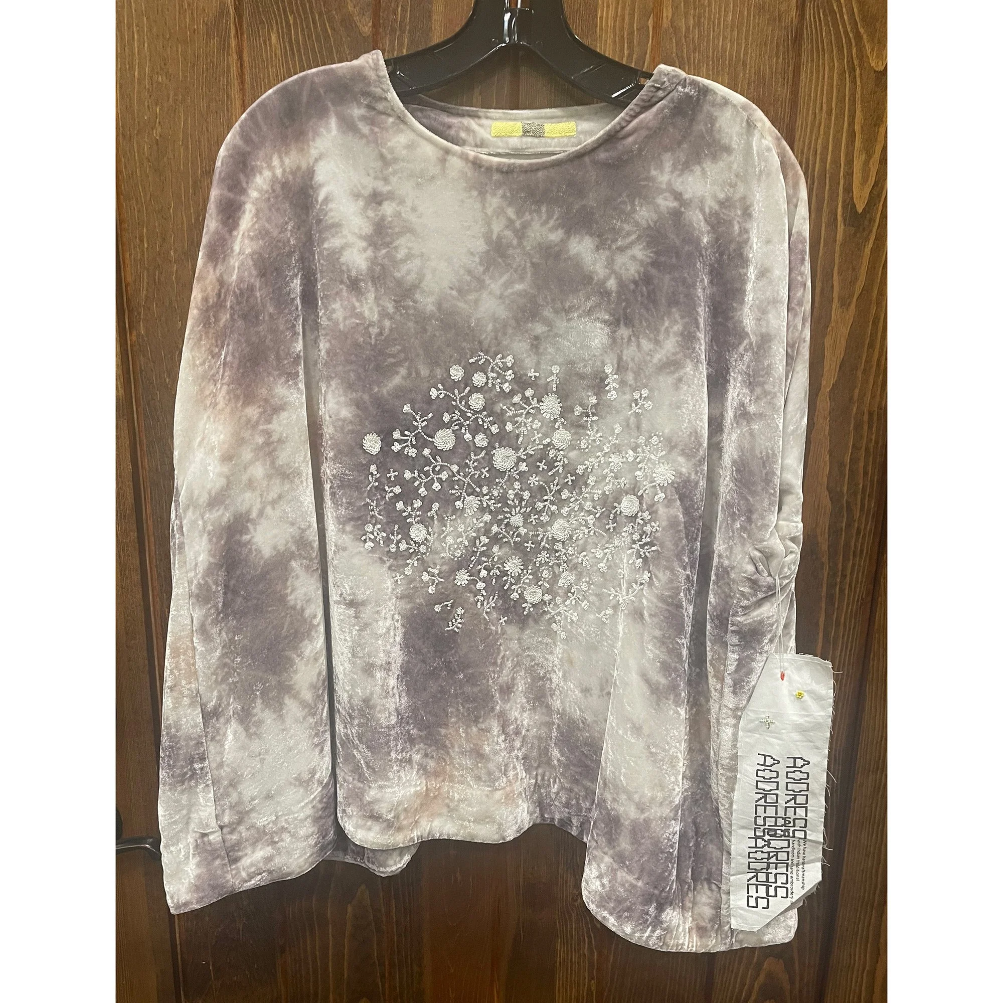 AODRESS_EmbShirt_Moonstone.jpg