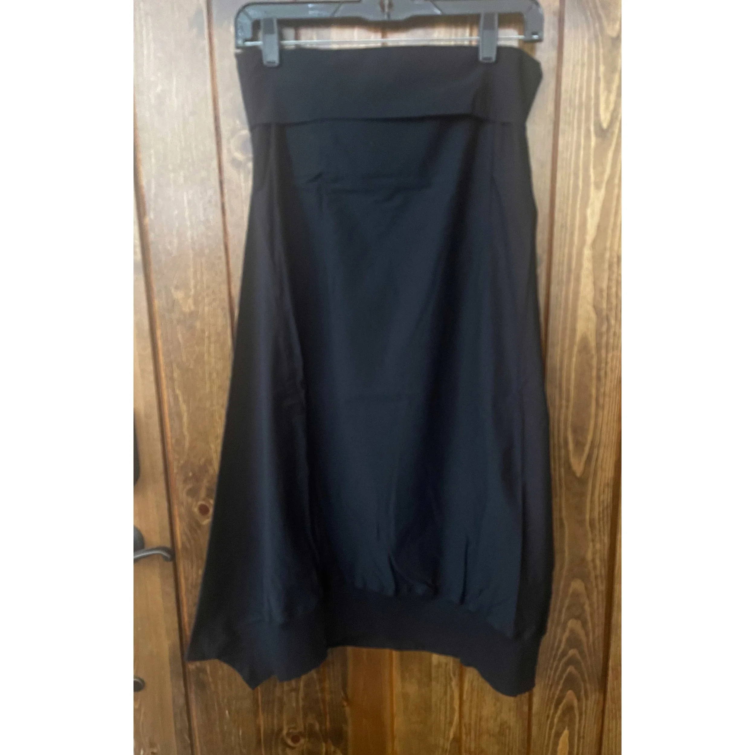 Black Label Skirt in Black