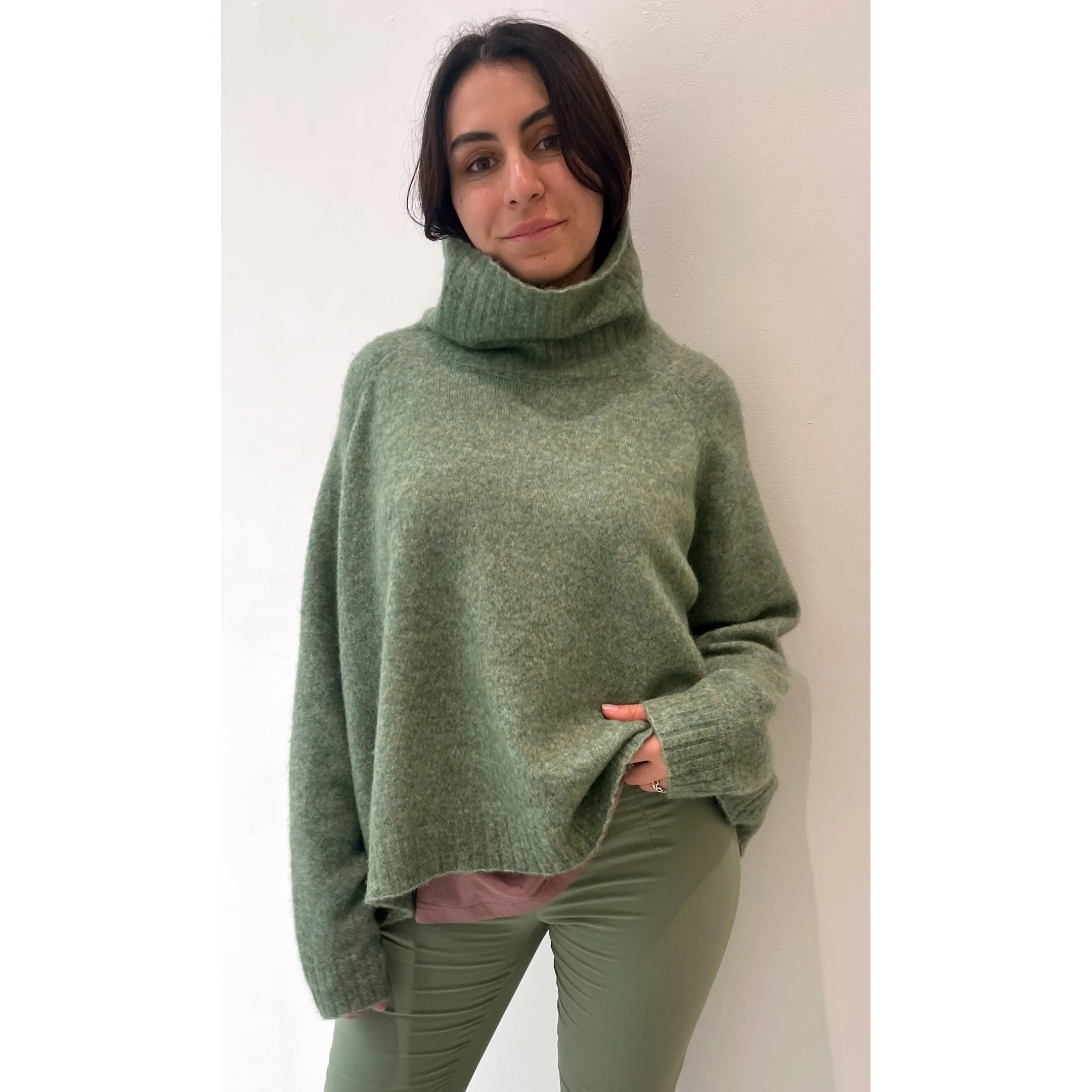 (Pre-Order) Black Label Oversized Pullover Sweater (See Color)