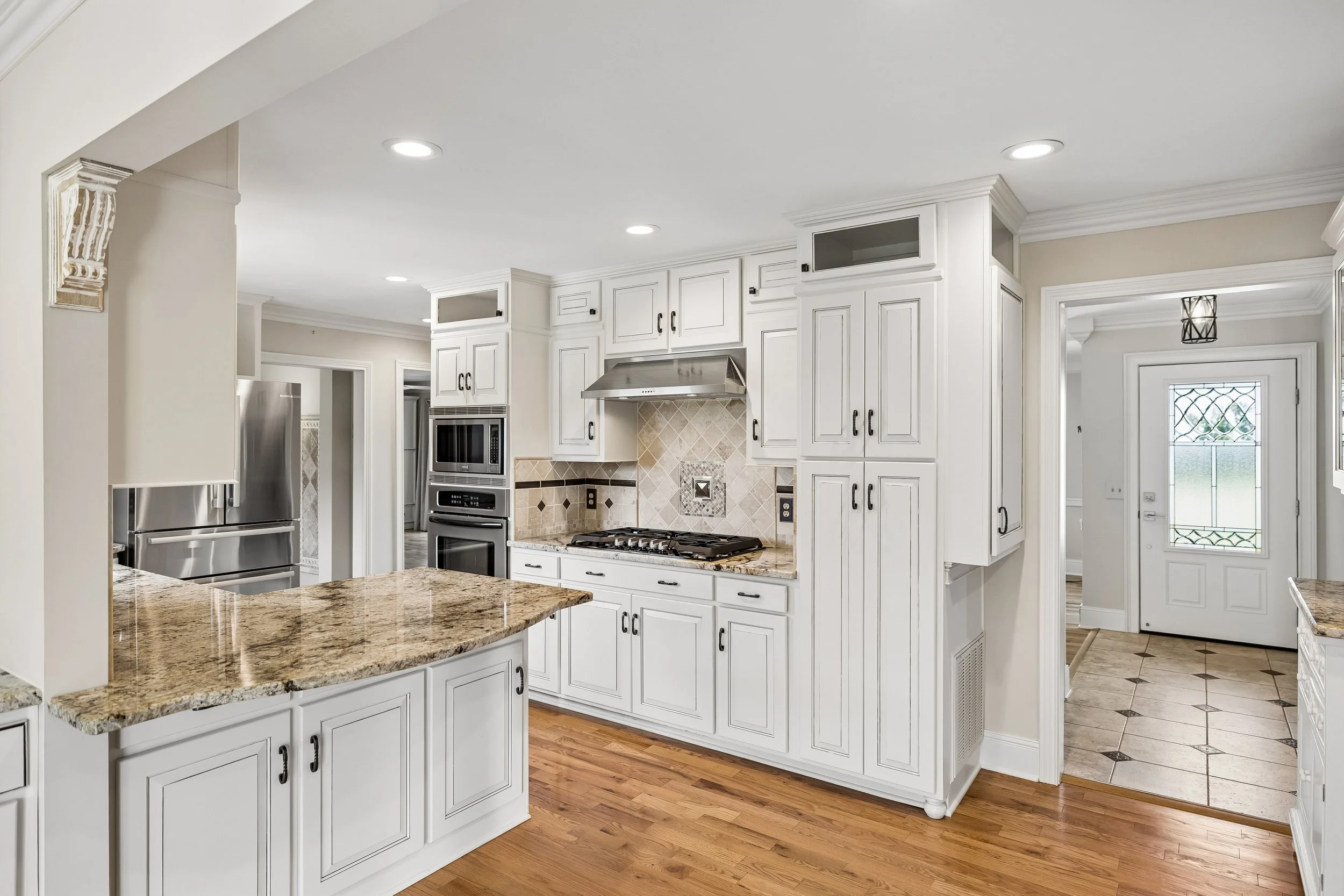 27-1411 Fairview Dr - 029.jpg