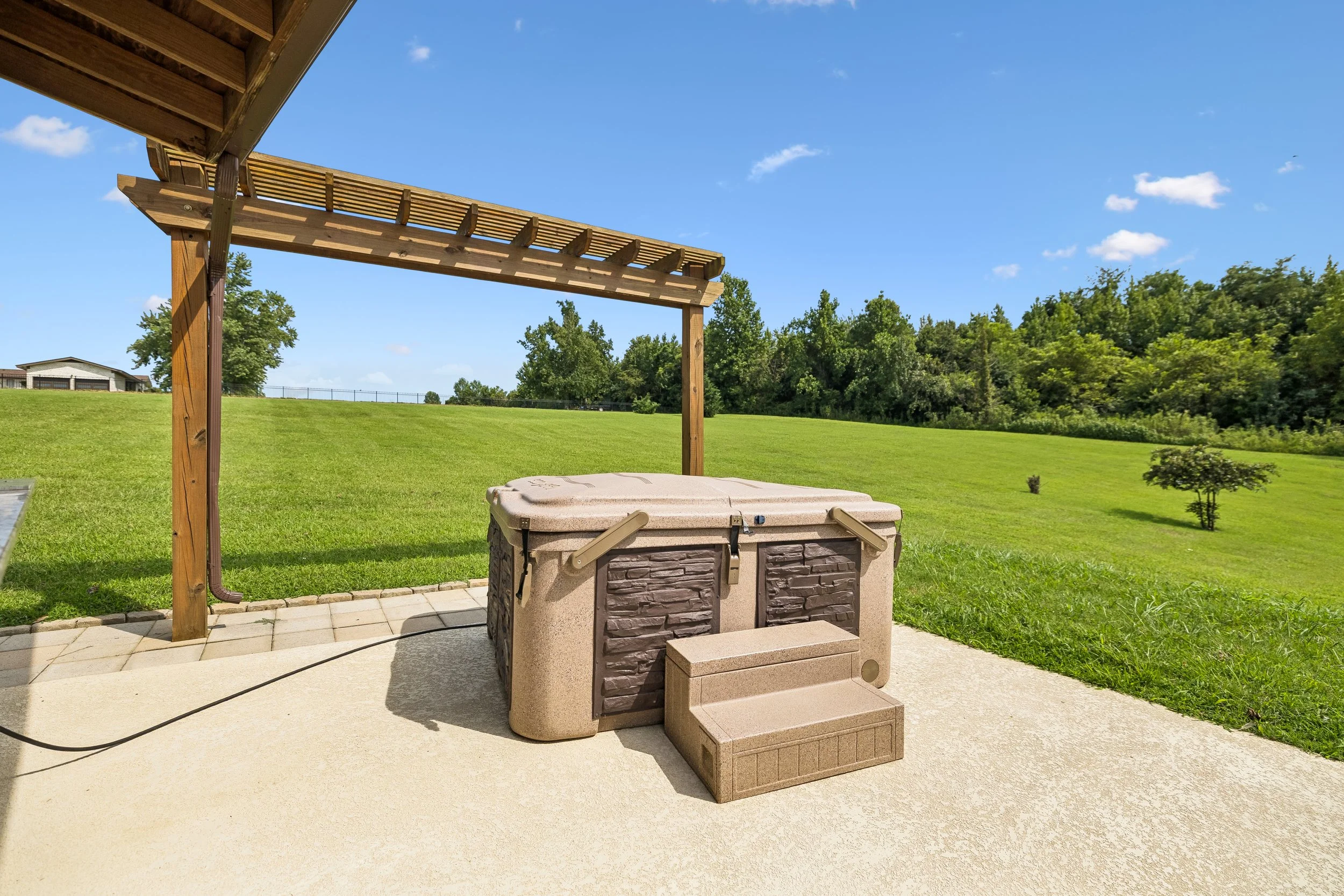 102-1411 Fairview Dr - 102.jpg