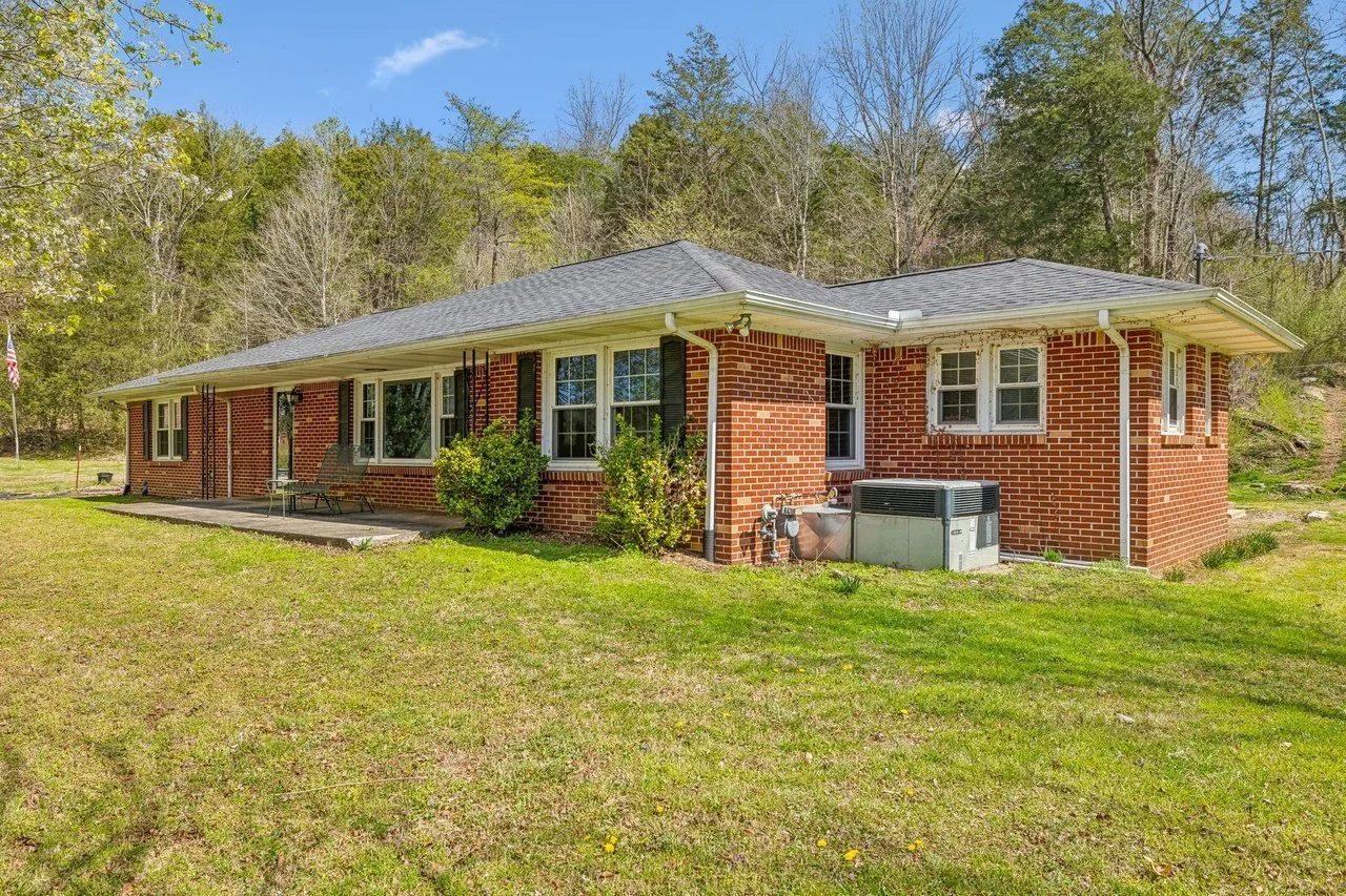 Sold: 1649 Granville Hwy, Gainesboro, Jackson County