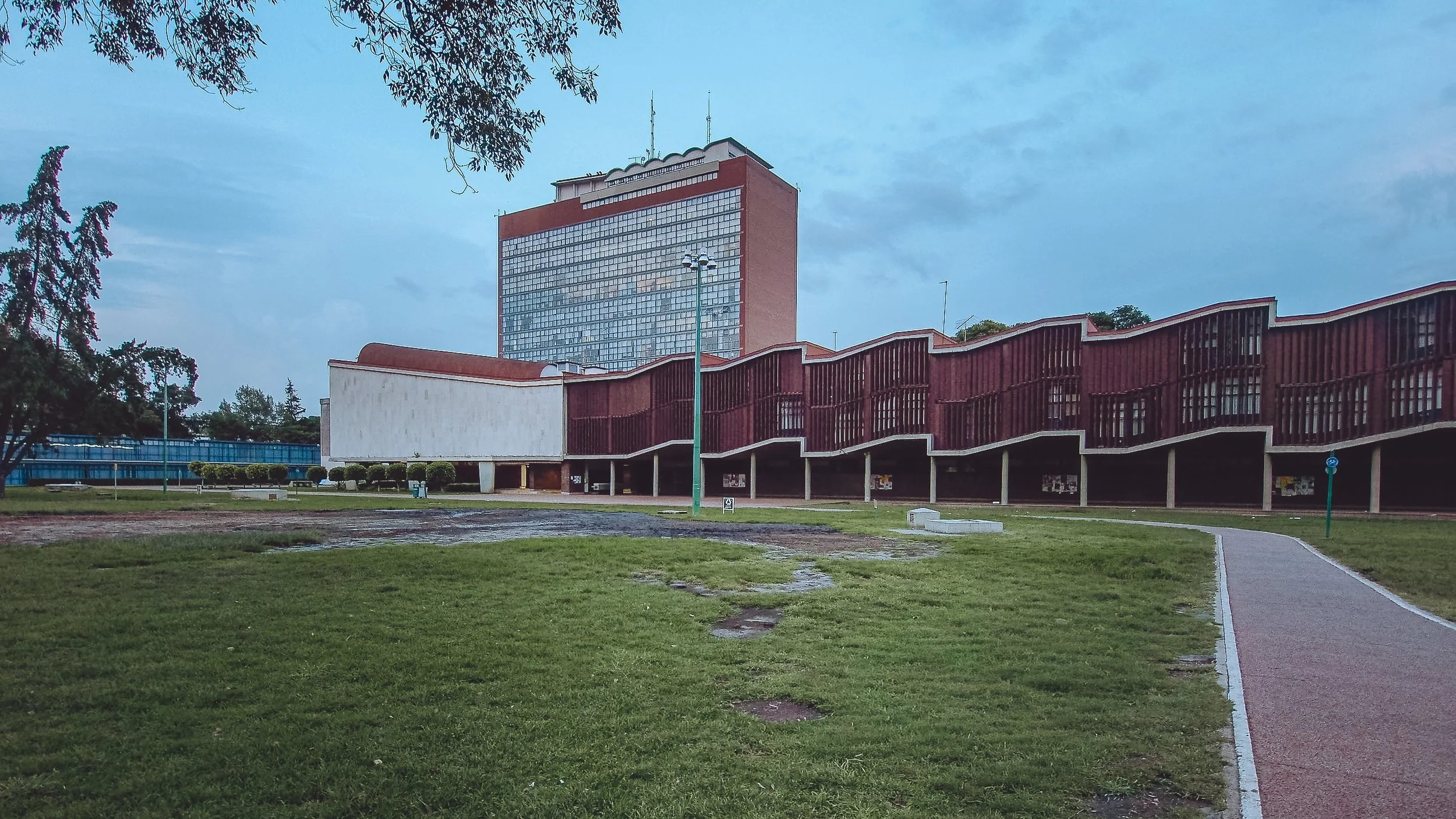 UNAM 09-13 125.jpg