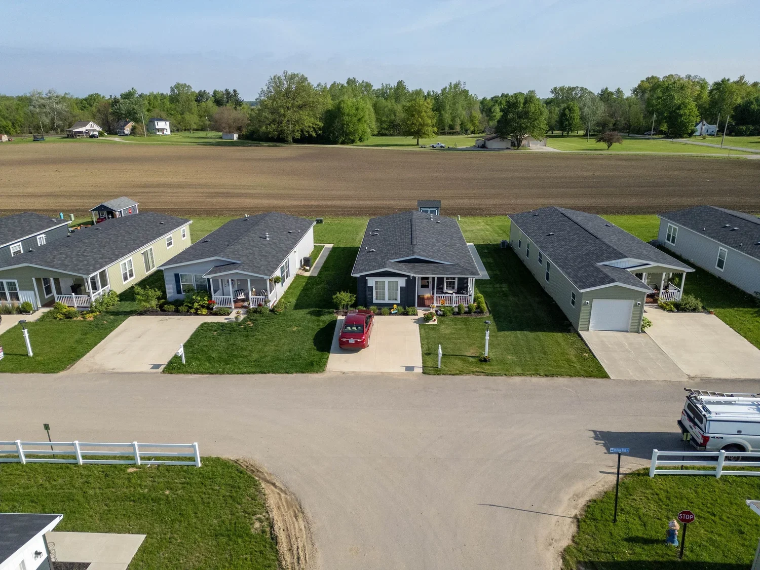 New manufactured homes at Willow Run Crestline Ohio offering affordable, energy-efficient housing with spacious lots.