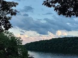 Lake of the Ozarks Cougar Ridge.jpeg