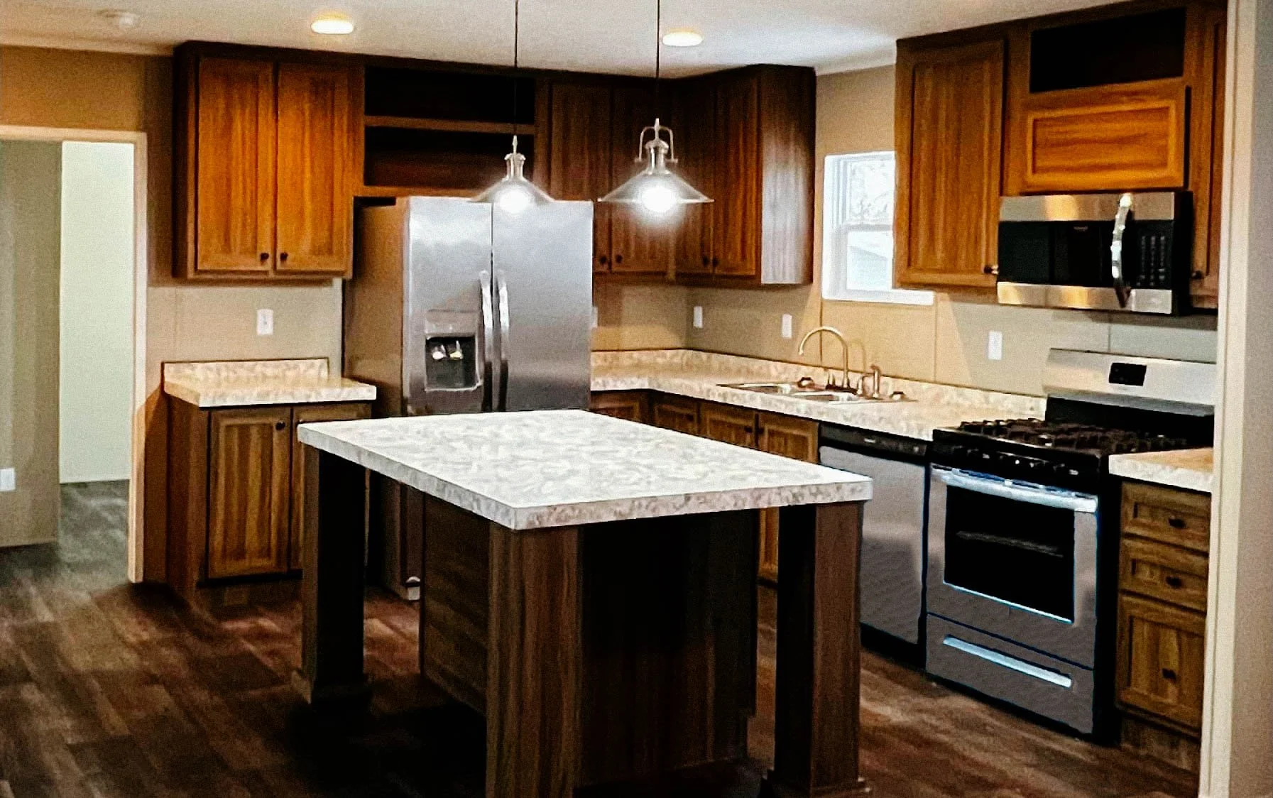 Colonial Hills_White Cabinets 17.jpg