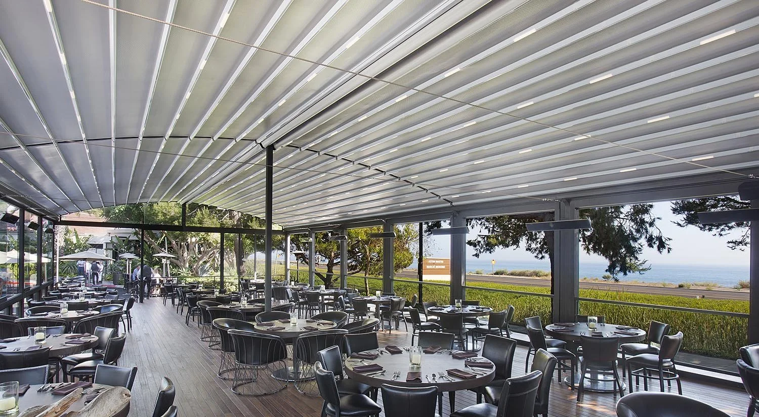 Case_Study_Javiers__Restaurant_02.jpg