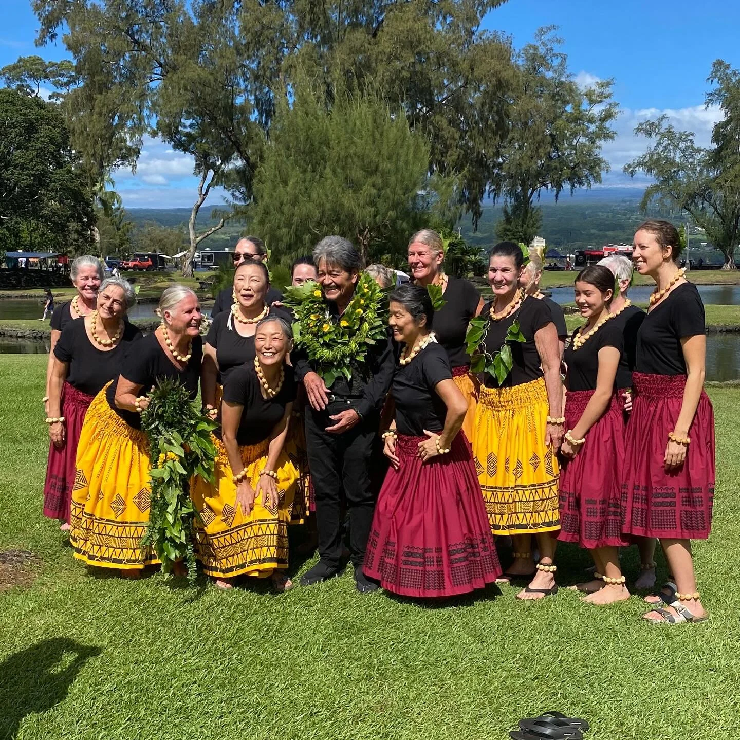 We are honored to announce that Hālau Nā Poʻe Ao Hiwa Hālau Ōlapa &lsquo;O Laka I Kaʻana ʻO Puna will be perming Hula as the inaugural act the first ever Moku Street Market! 🌺
Founded by Poʻo Kumu Hula Kimo Awai; this Hālau has been practicing in Le