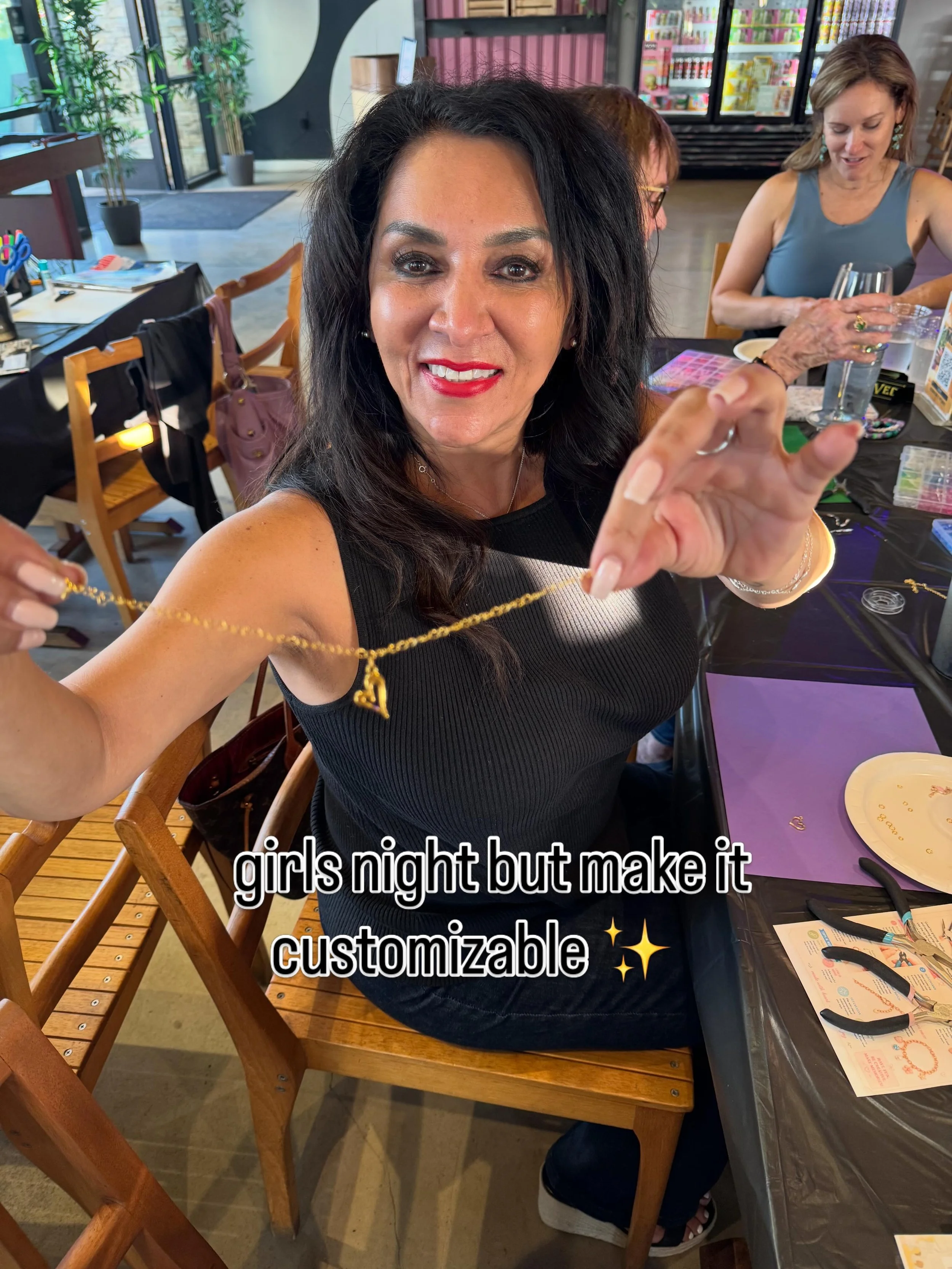 Last night&rsquo;s Charm Bar with the Elite Networking Group was such a fun night ✨💖 

Everyone got to create their own custom bracelets, mix and match charms, and make something totally unique to them. It was the perfect mix of creativity, networki