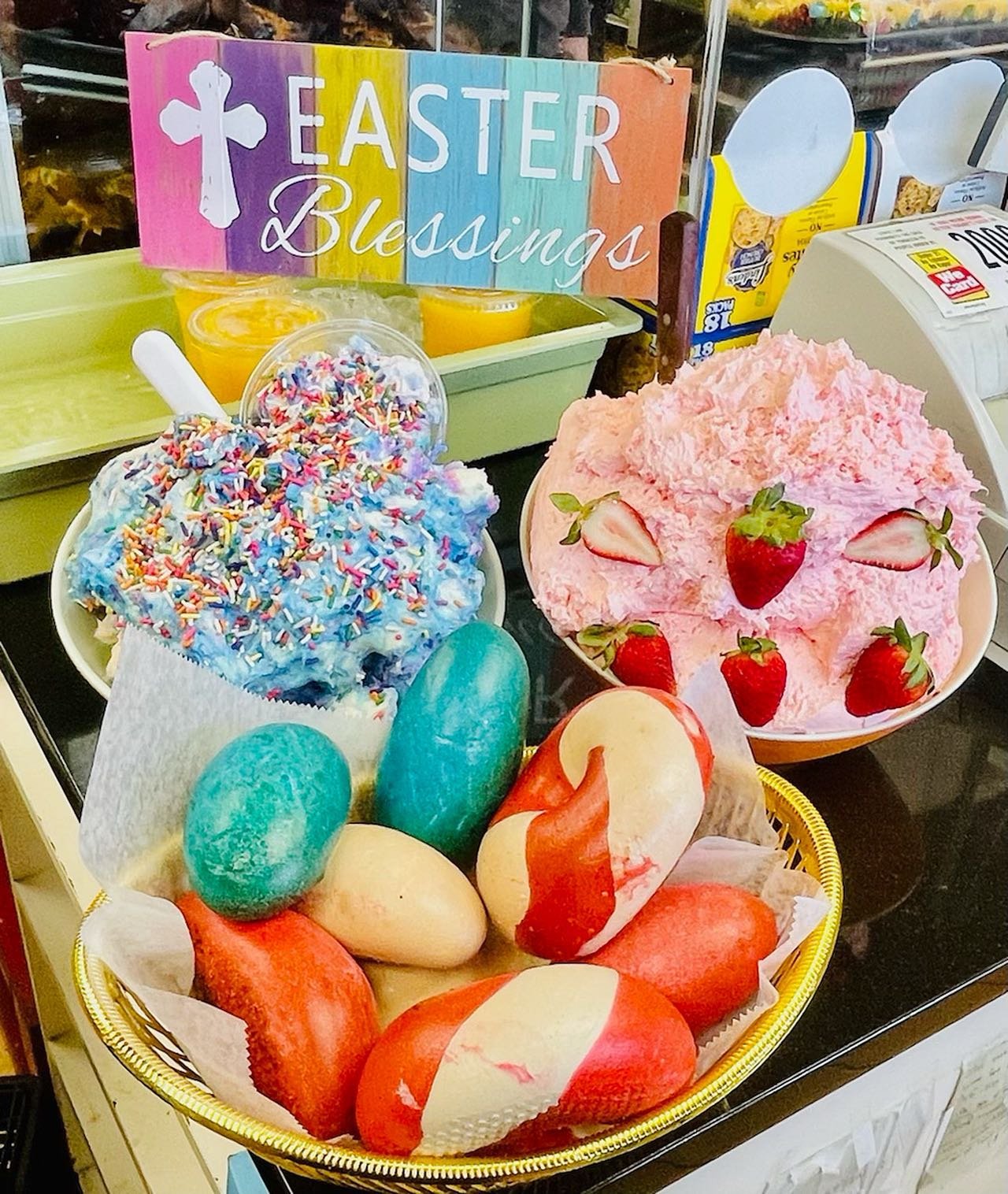 Come try our very special Easter Egg bagels and cream cheeses❤️🧡💛💚💙💜 #easter #easterbagels #bagels #creamcheese #statenisland #bestdeli #outstandingservice #qualityfood #unique #different #amazing #foodporn #statenislanddeli #bestbagels #busines