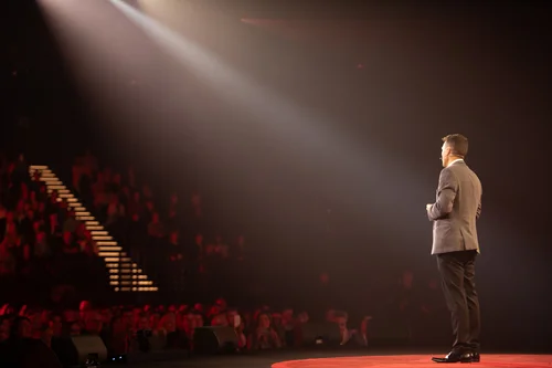 Andrew Nunn keynote speaker presenting at a leadership event in Sydney