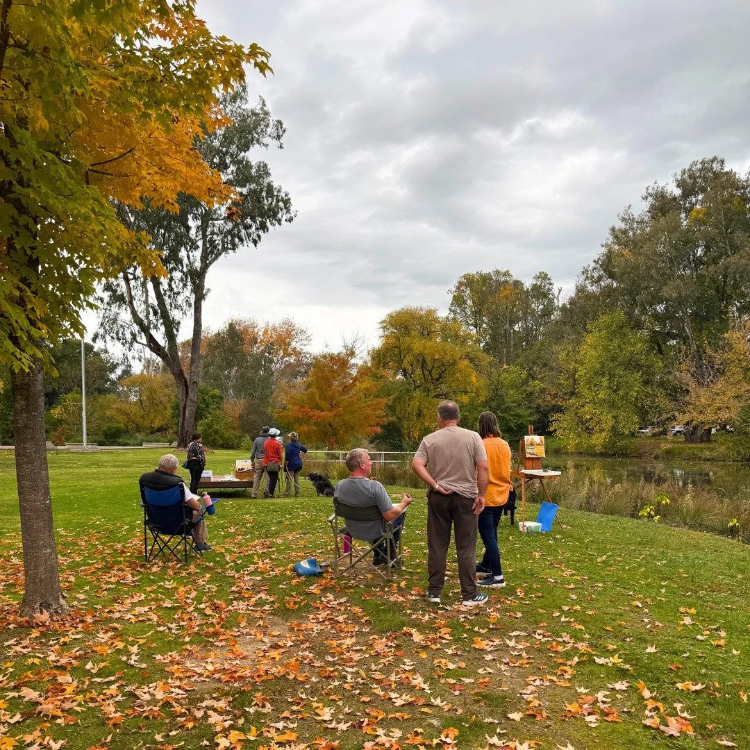 Thank you to the intrepid artists who braved the inclement weather on Sunday to paint Plein Air at the Pioneer Park for the Falling Leaf Festival. We appreciate you coming to create with us.

#pleinairpainting #fallingleaffestivaltumut #autumncolour