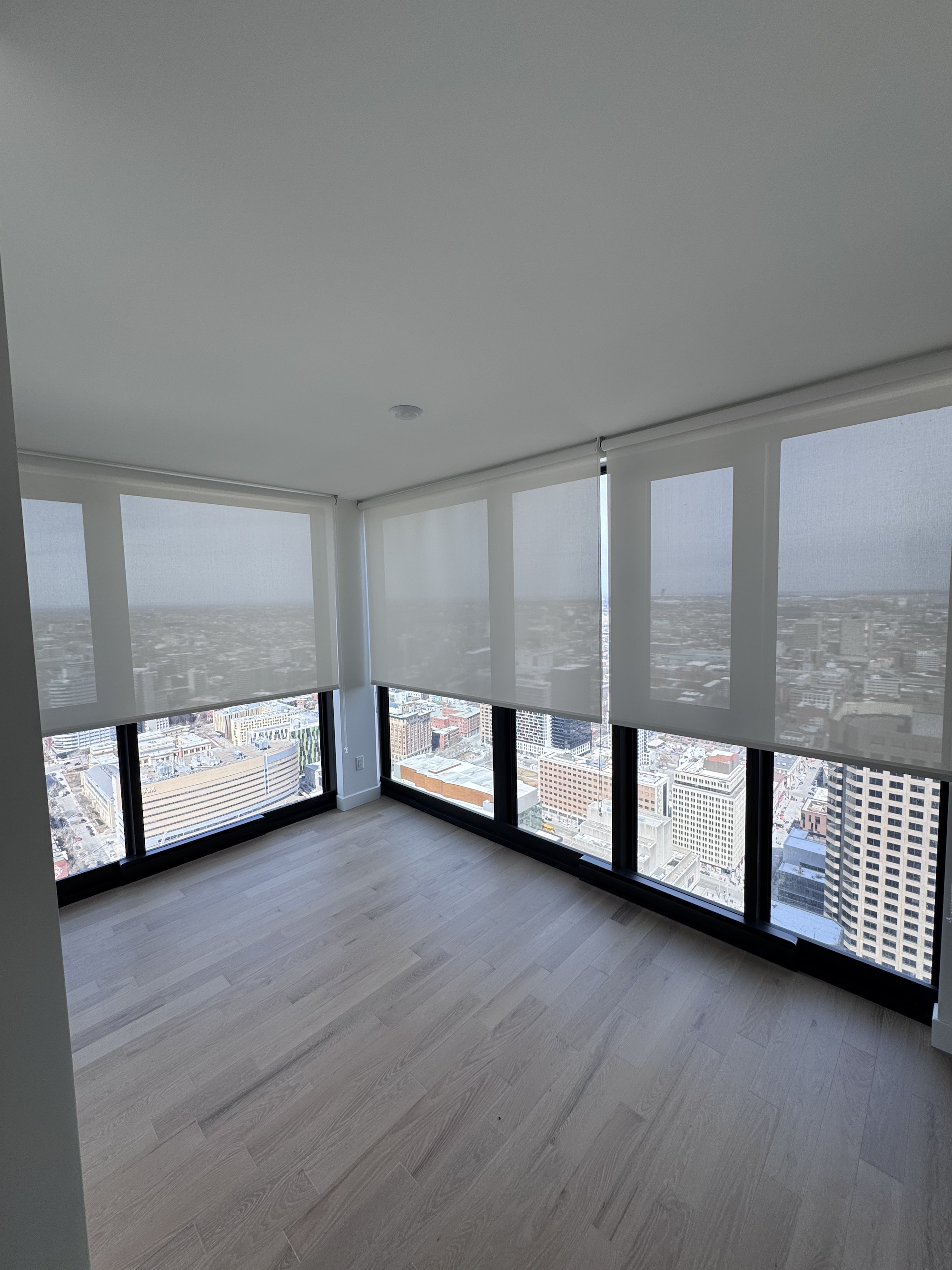 Roller Blinds Solar .png