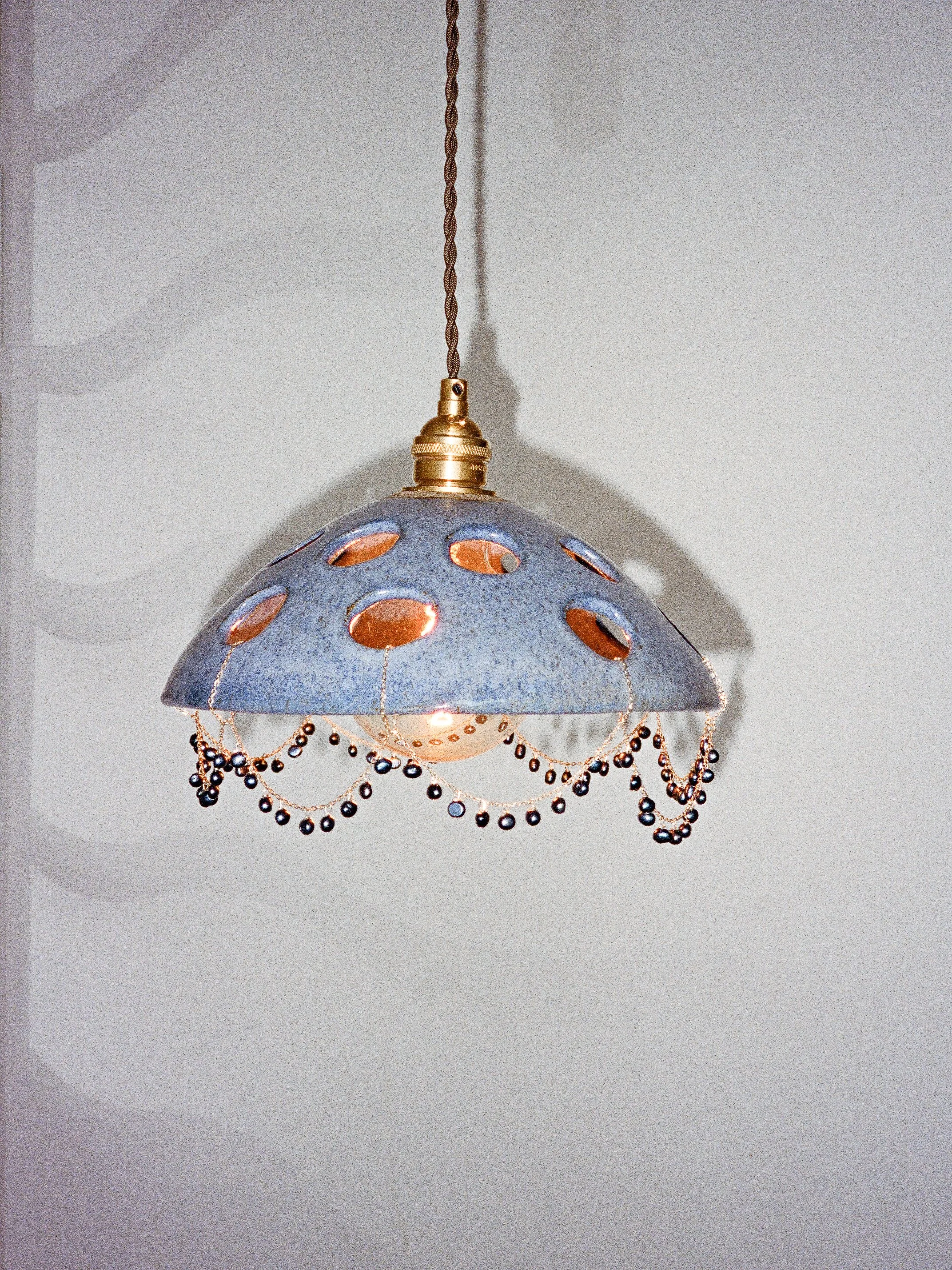 94390024-2.jpg