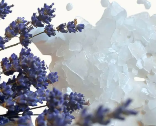 Pacific blue Lavender flowers and magnesium flakes.