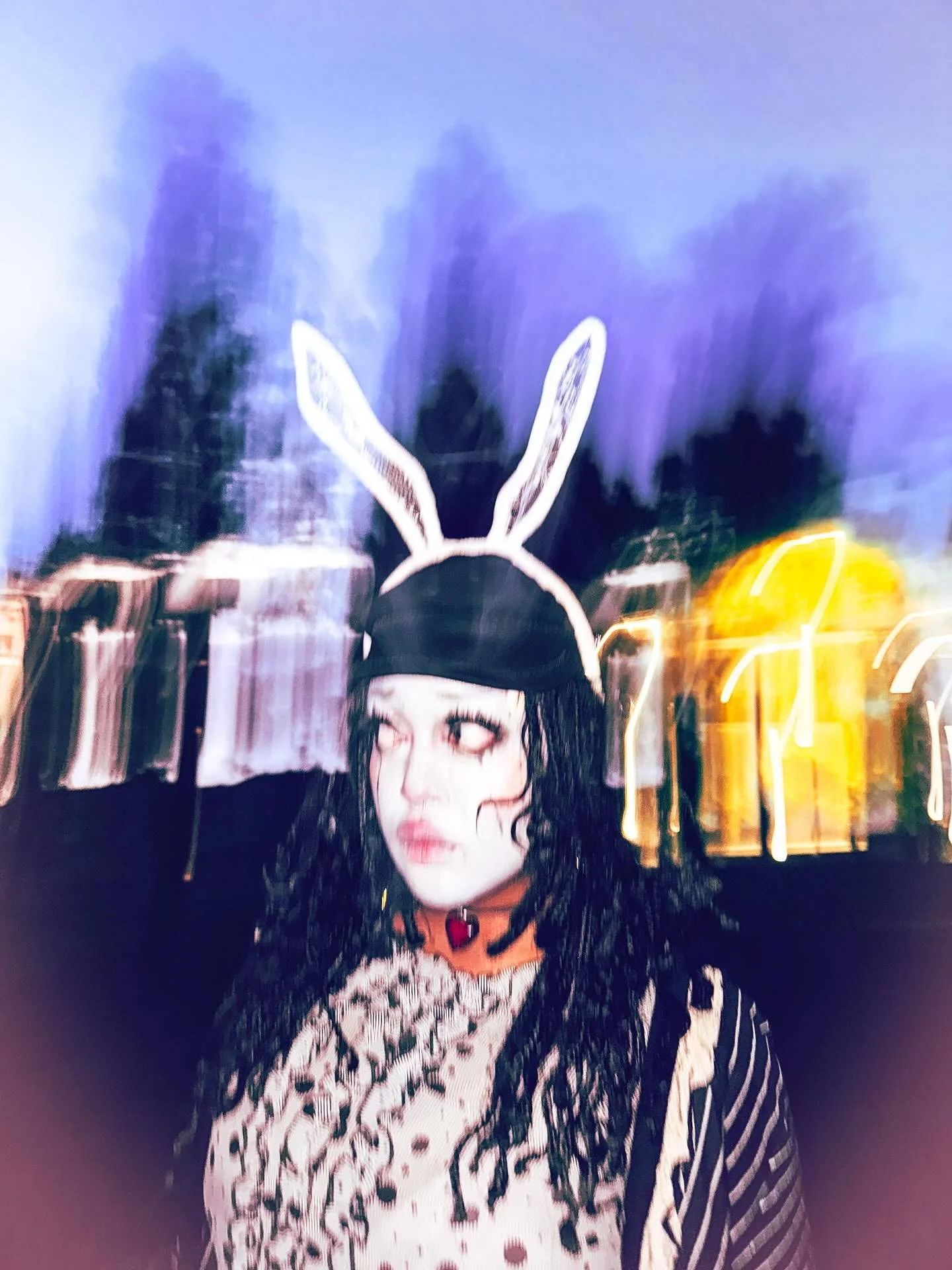 Throwing it back to Bri Halloween in honor of October. Who&rsquo;s down for a Halloween photoshoot lmk ! ⋆｡𖦹&deg; ⏾ ˚｡
