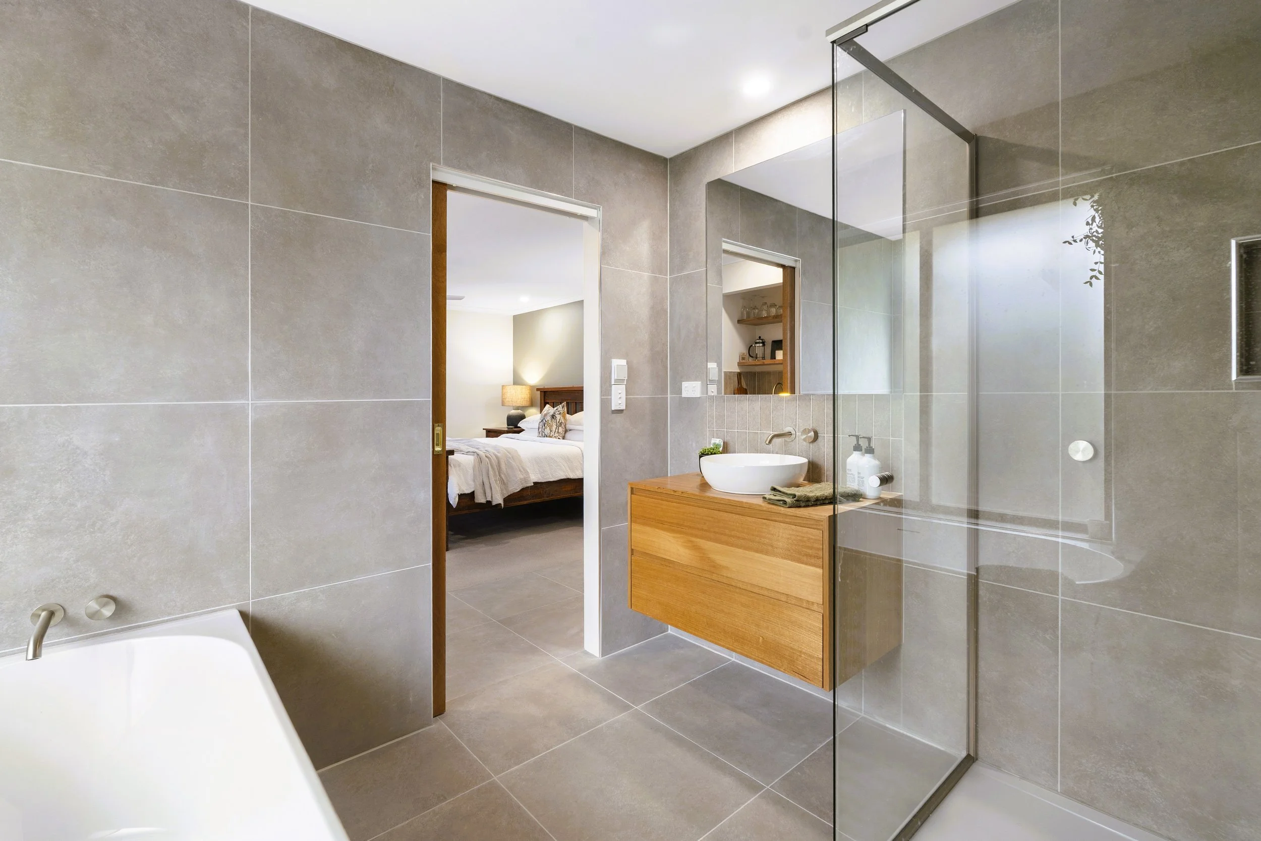 8 Bathroom_warm_contrast.jpg