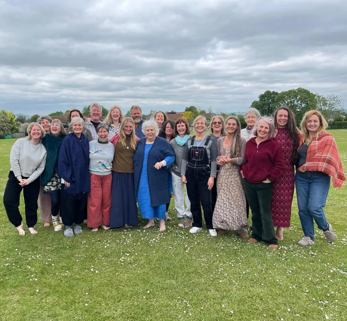 My travels in the U.K are off to a great start! 
Thankful for our UK constellation community who shared an amazing weekend of constellation, laughter and connection.. and big gratitude to @findlayjuliette for your support and gathering us together.