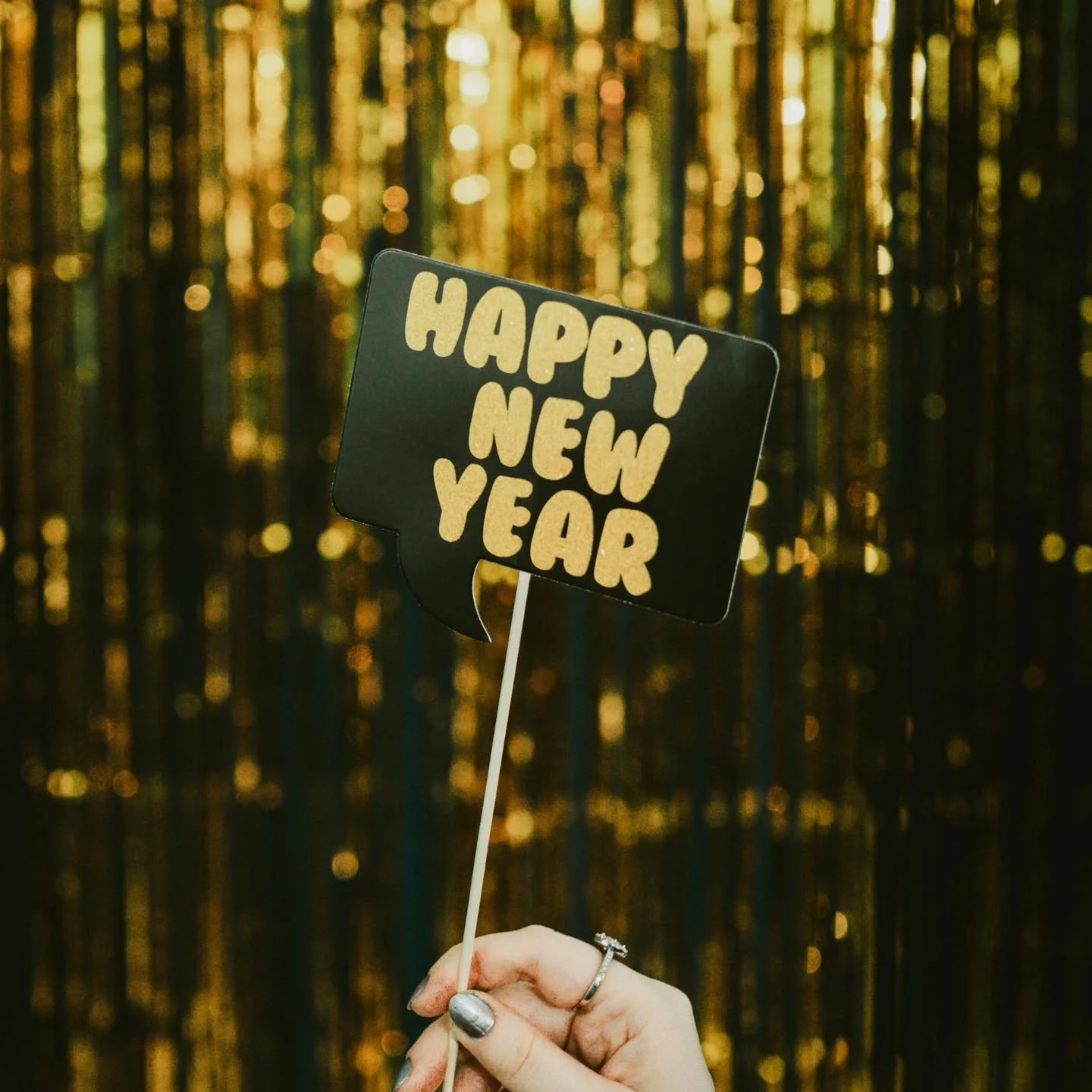 ✨&nbsp;2026, we&rsquo;ve arrived!&nbsp;✨

The first page of a 365-day journey starts today. May this year be filled with bold moves, quiet moments of gratitude, and the courage to chase everything you&rsquo;ve been dreaming of. 🥂📖

Turning the page