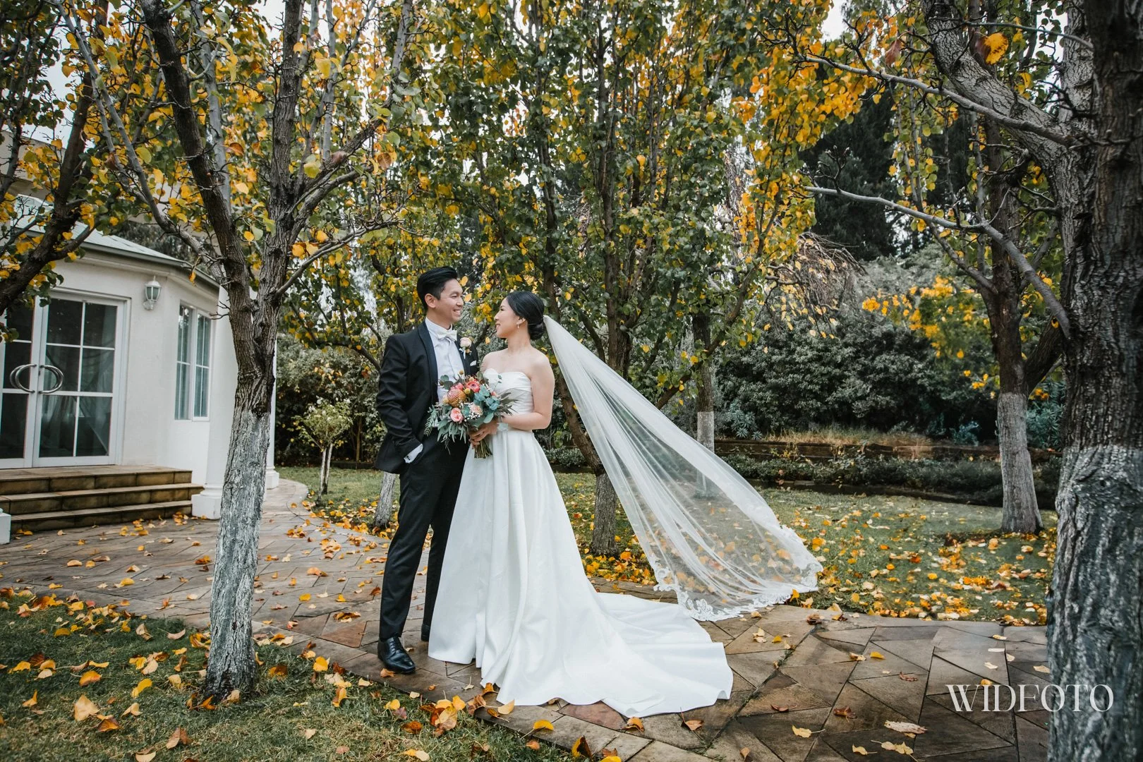 Stef & Jo’s Wedding at Sheldon Receptions