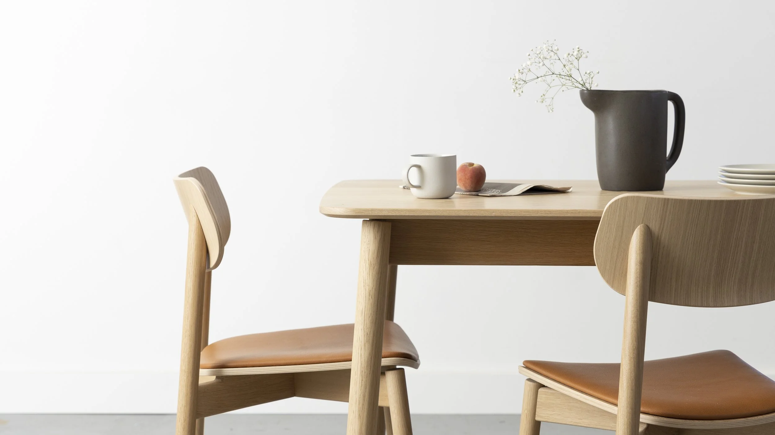 OTIS TABLE - LIFESTYLE (1 of 1).jpg