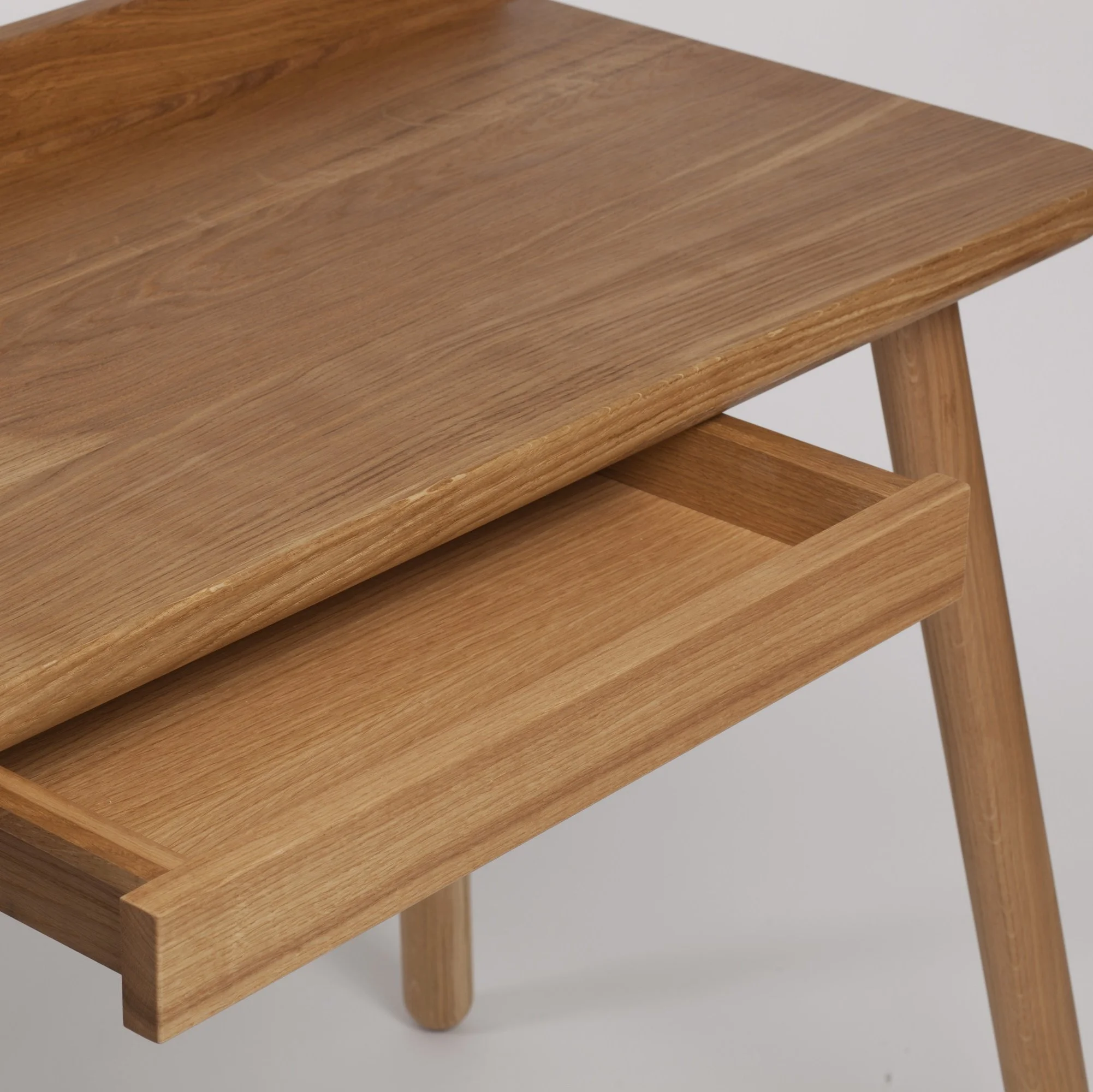 AC-S1-desk-drawer-close-up1.jpeg