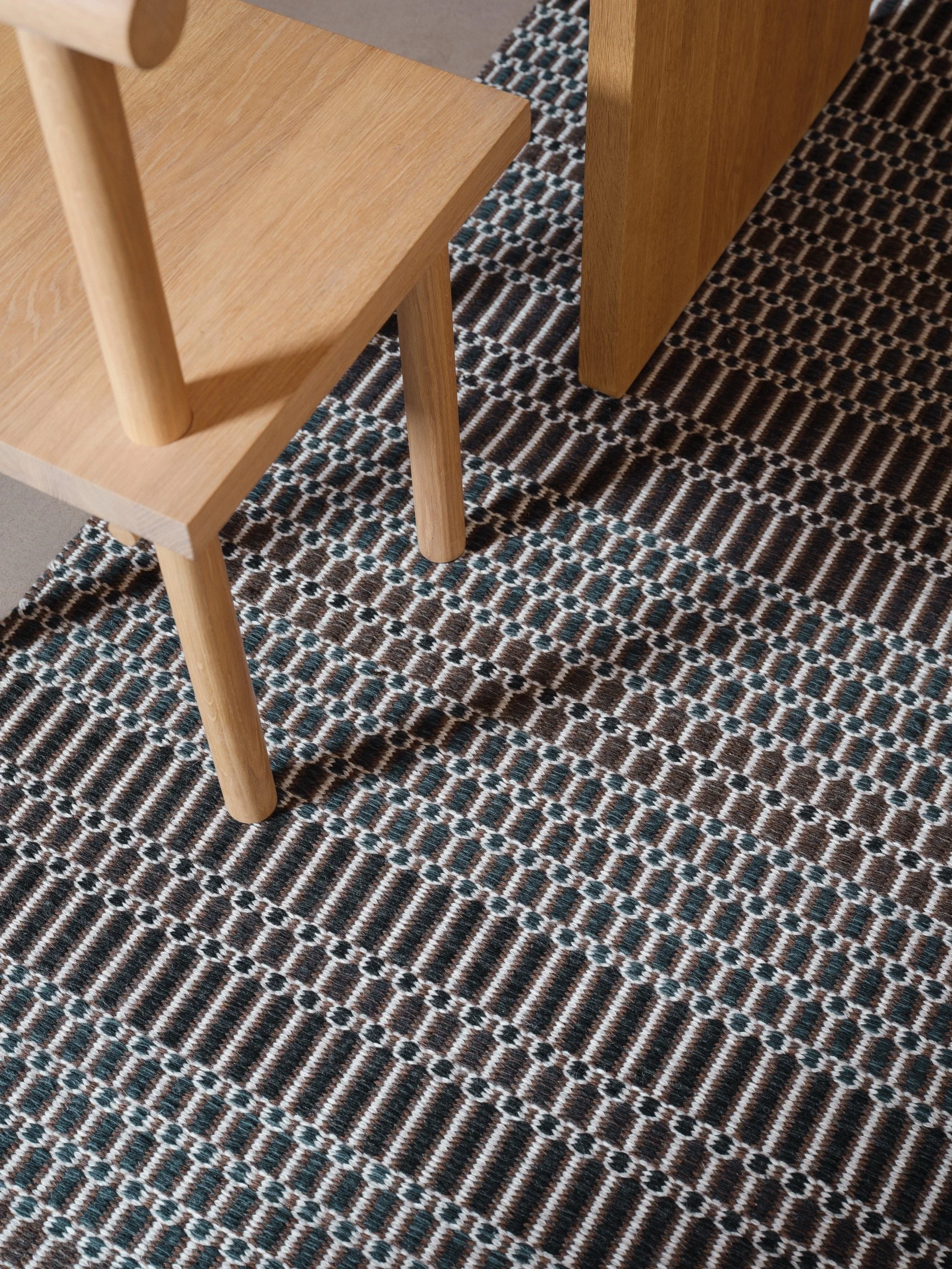- Kasthall Ida rug – woven wool pattern detail