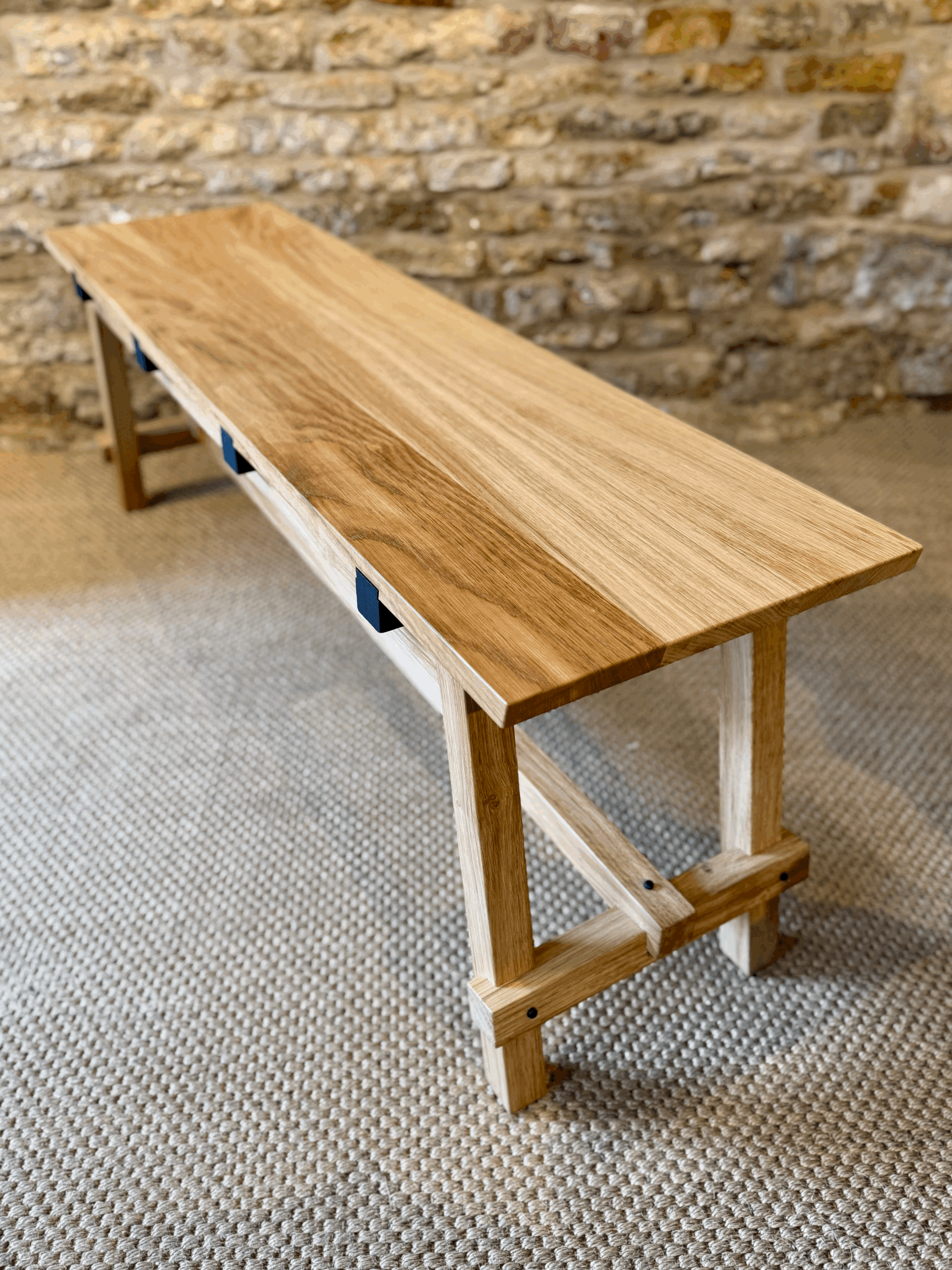 Dovetail Bench