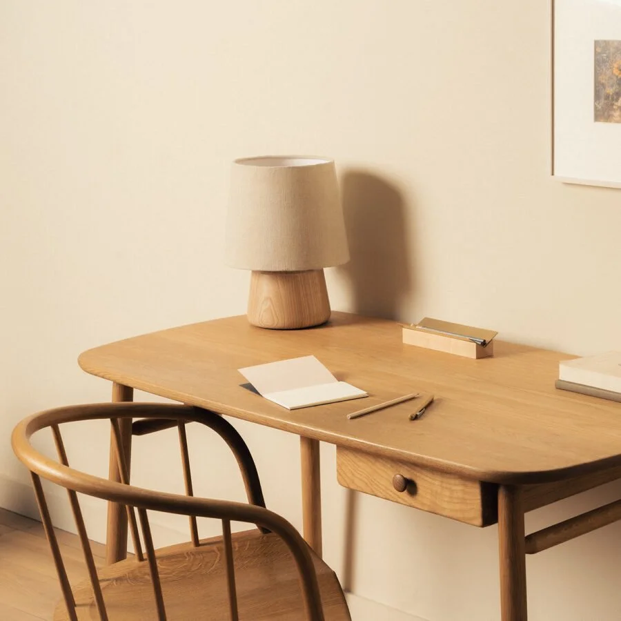 Another_Country_Hardy_Desk_Sprint_Shoot-22_Web-900x900.jpeg (Copy)