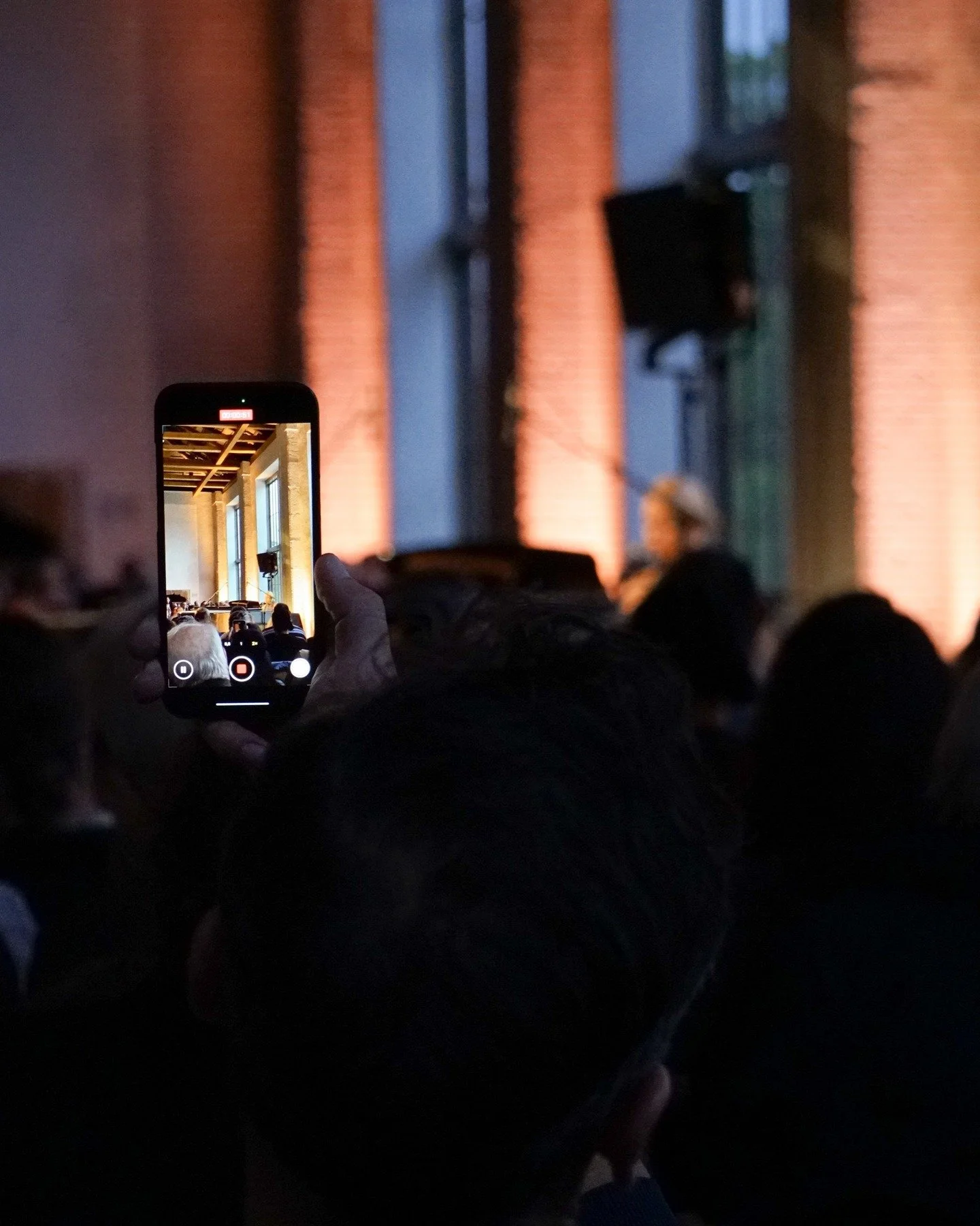 Capturing the moment📷

Auch unser Programm f&uuml;r den Sommer 2026 steckt voller Augenblicke, die ihr garantiert festhalten wollt.😍🎶

#Figorama2026 #Festival #Feigenhaus