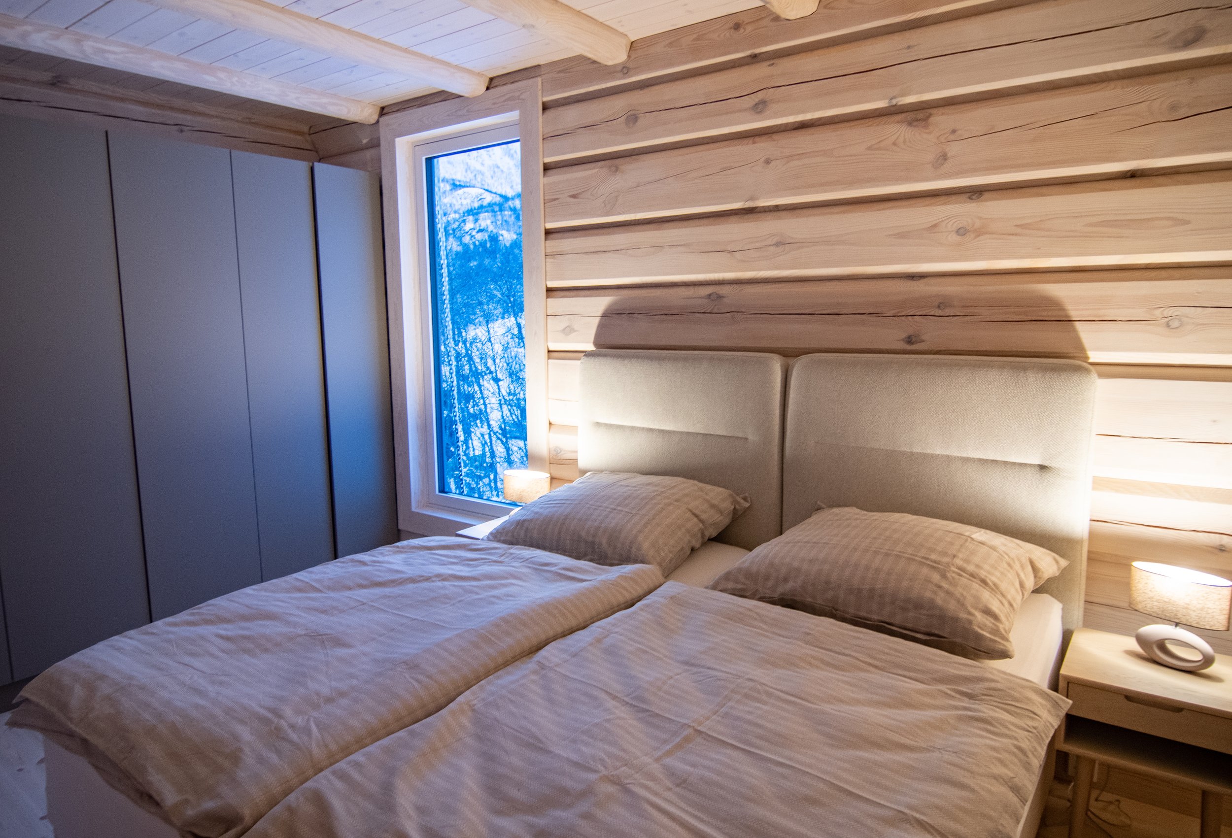 06_bedroom2_tind (1).jpg